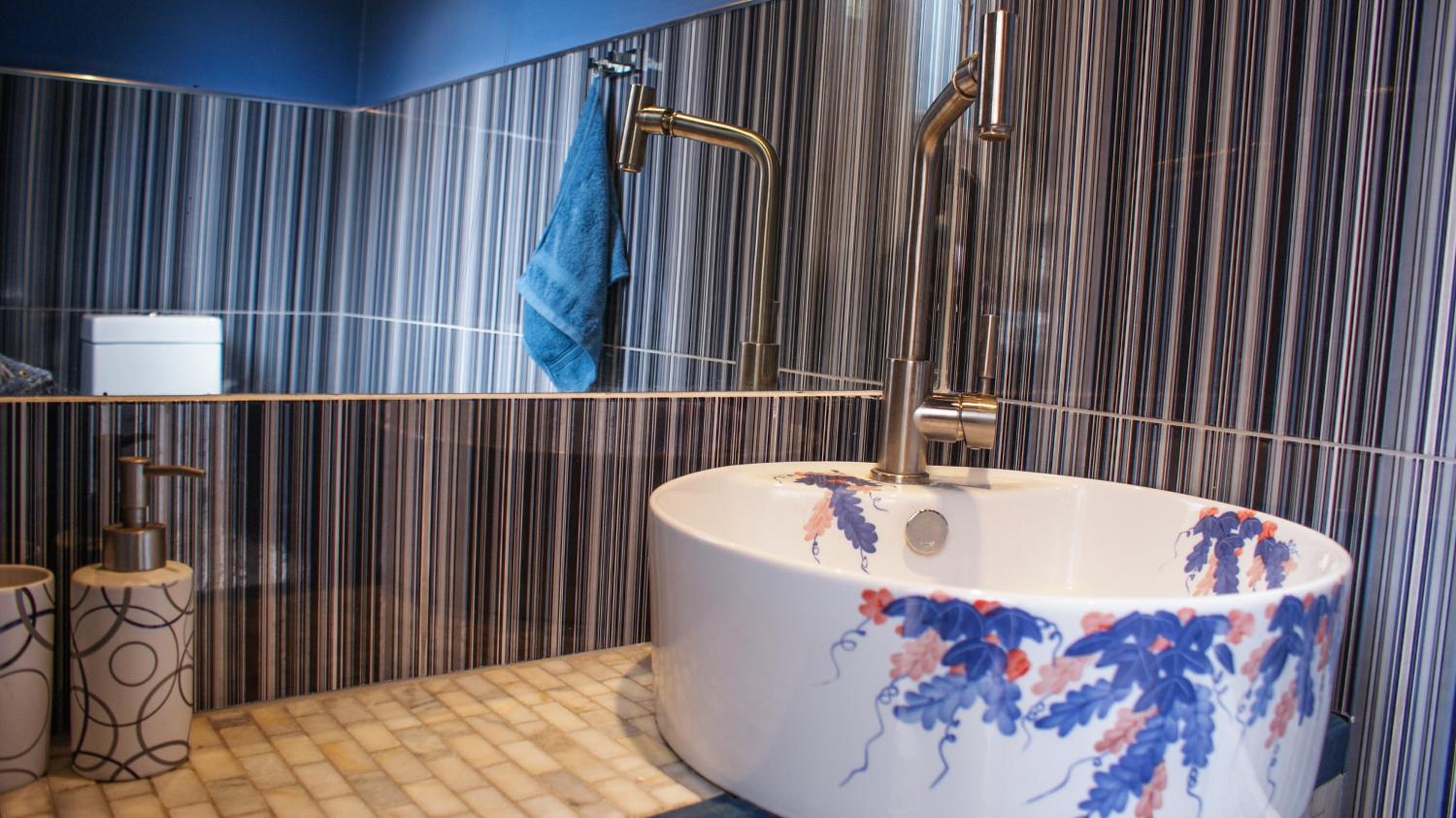 Takht House
