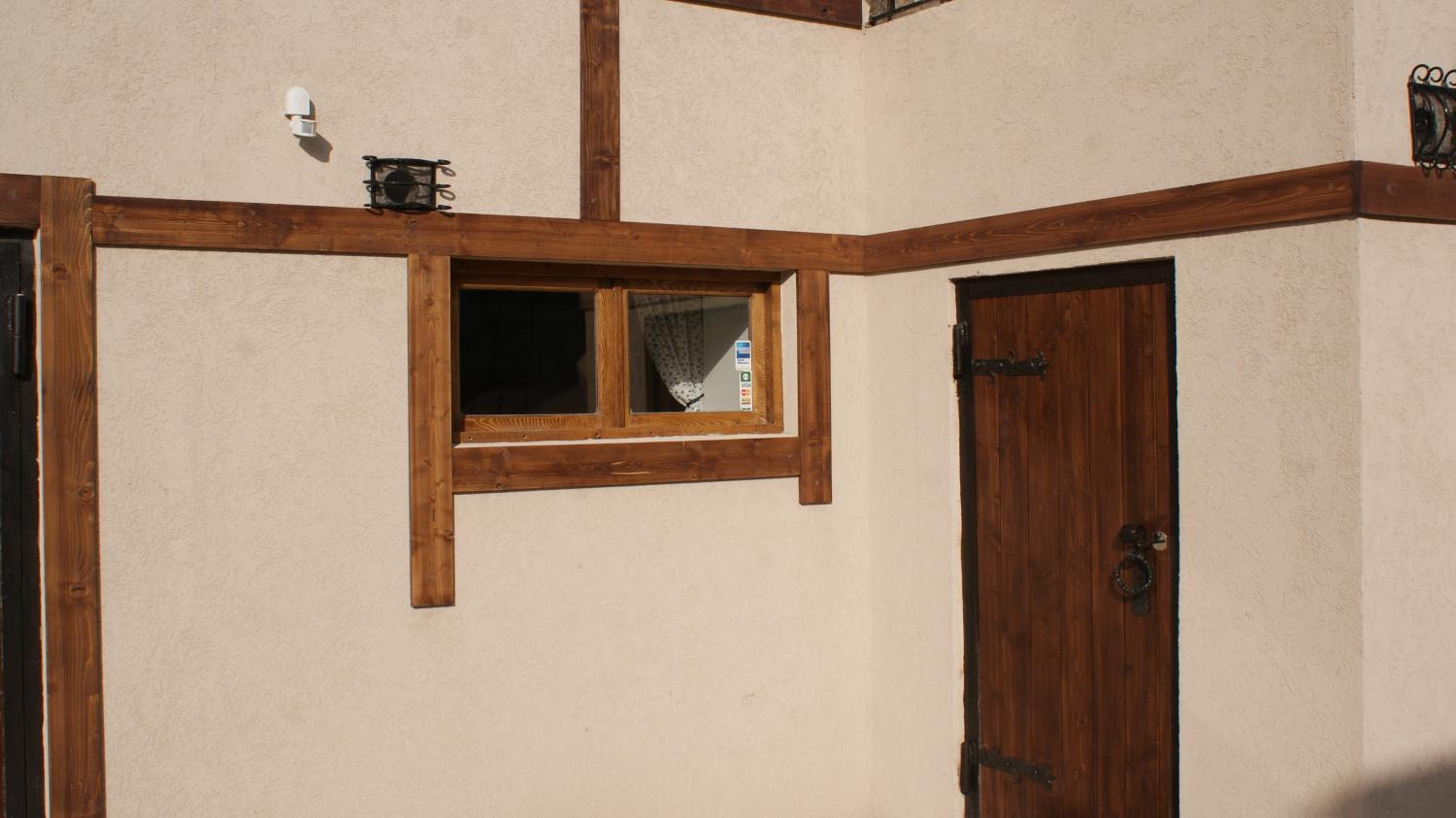 Takht House