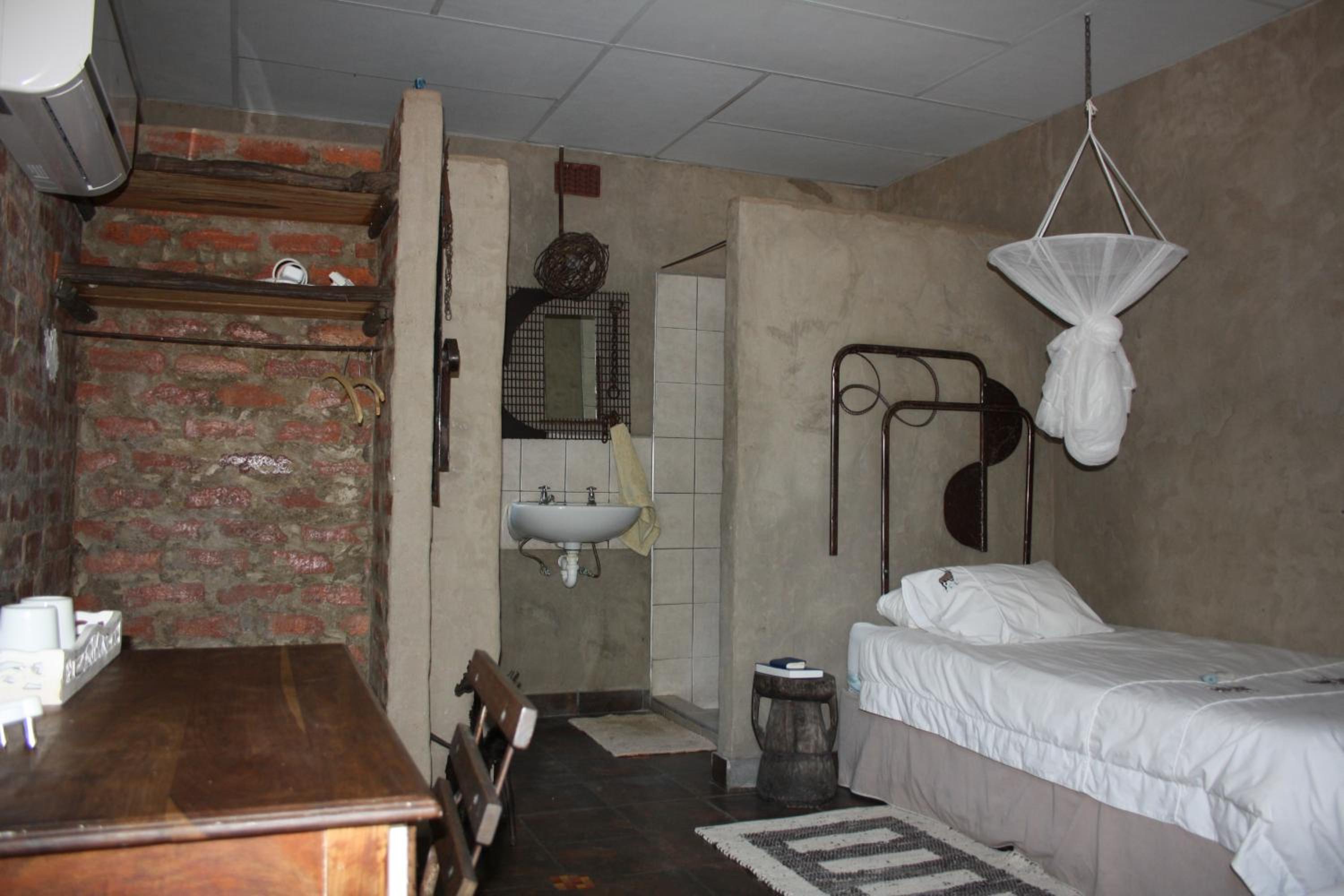 Roy's Rest Camp