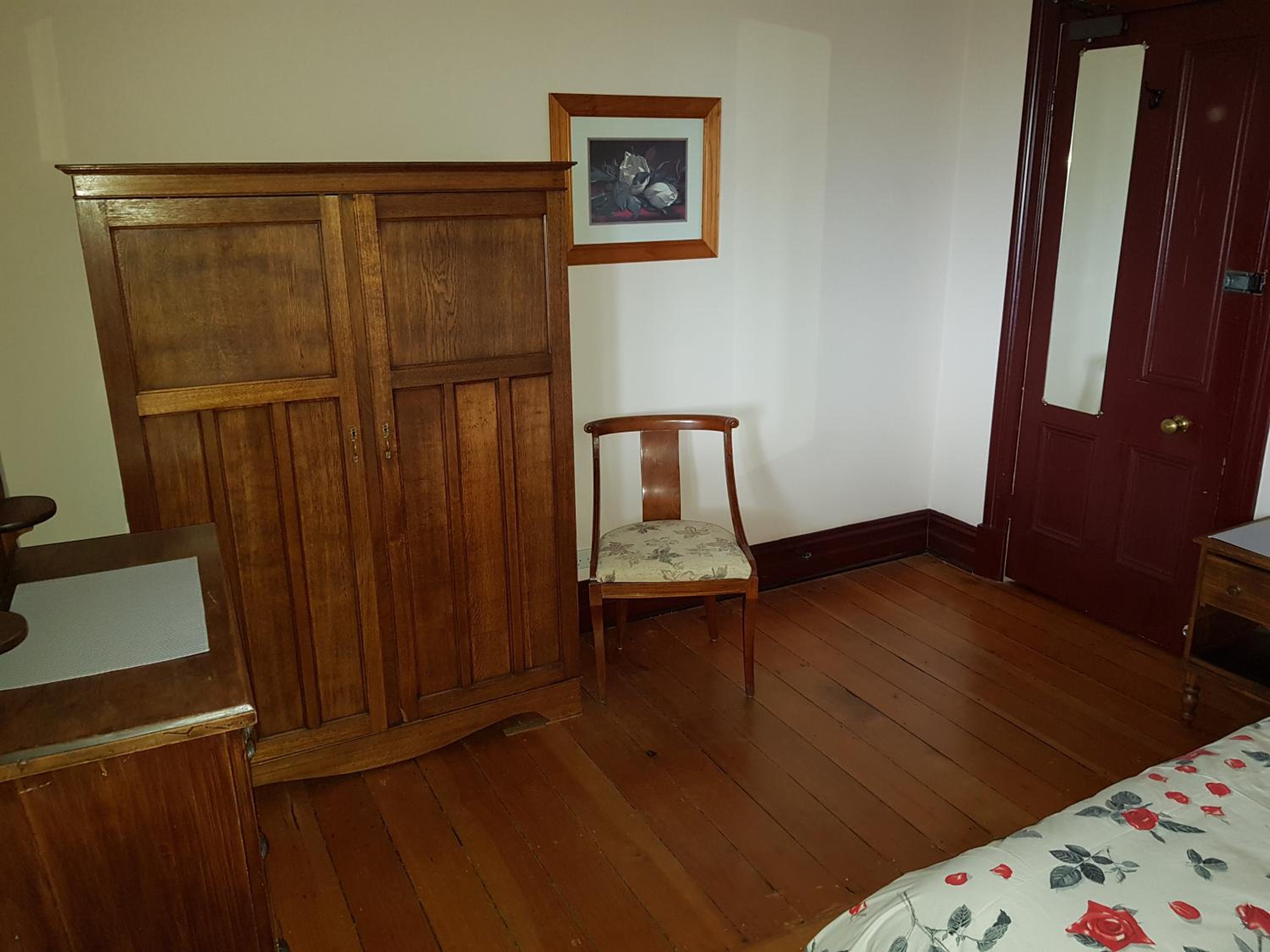 Holmhurst Guest House