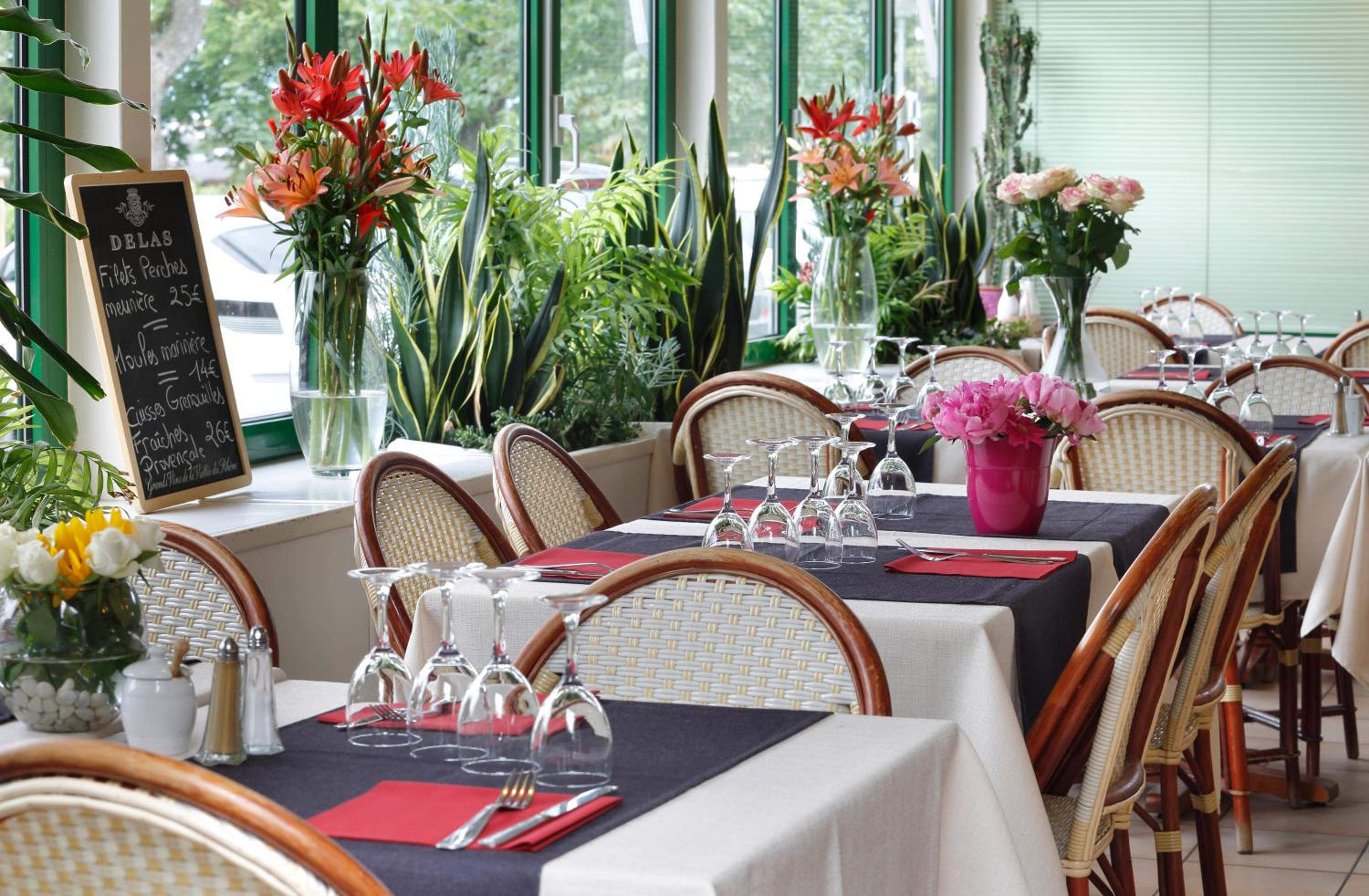 restaurant