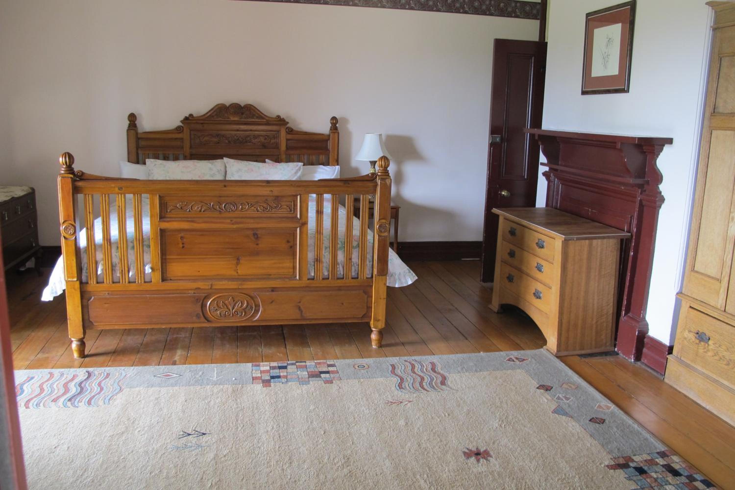 Holmhurst Guest House
