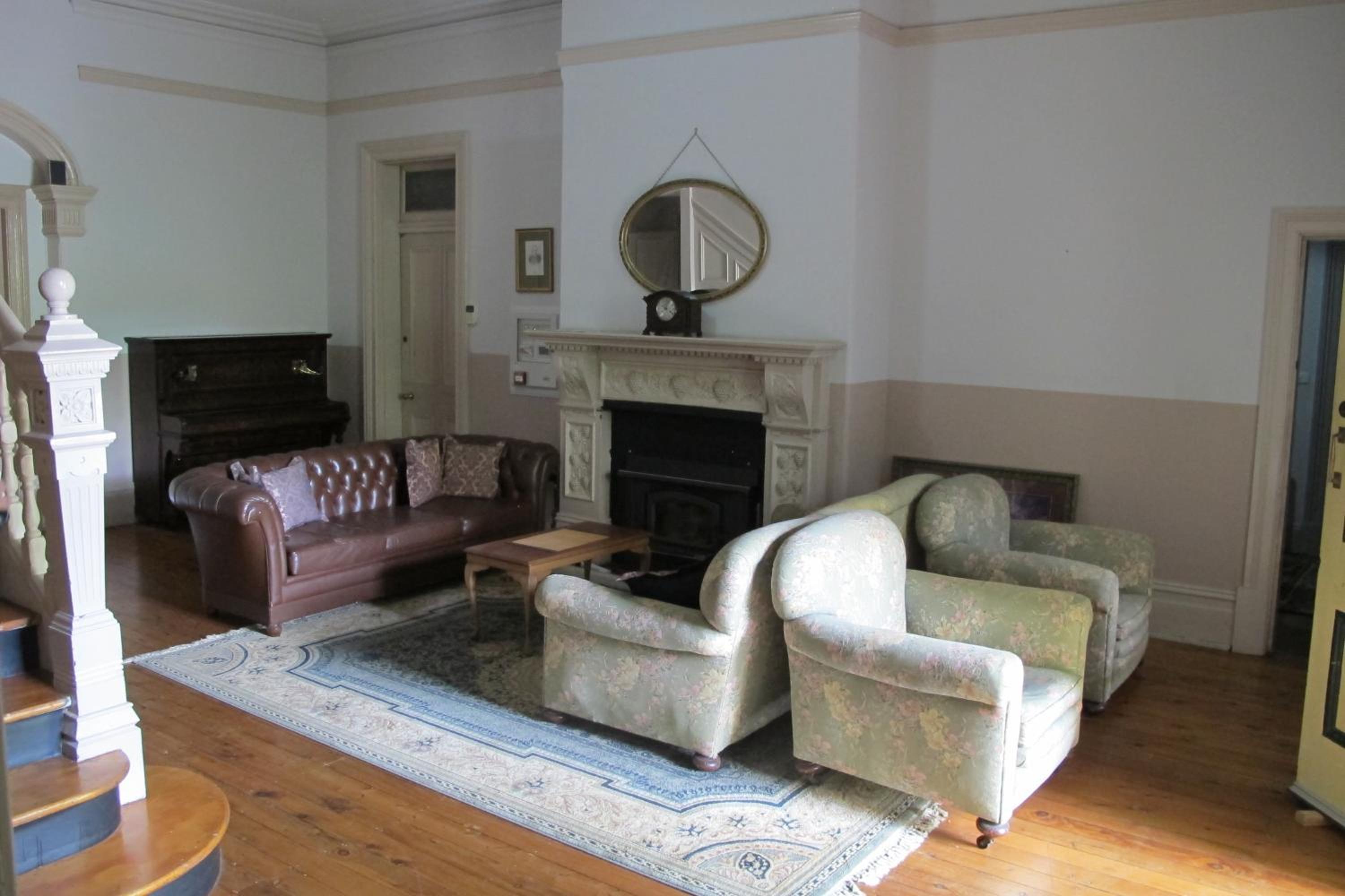 Holmhurst Guest House