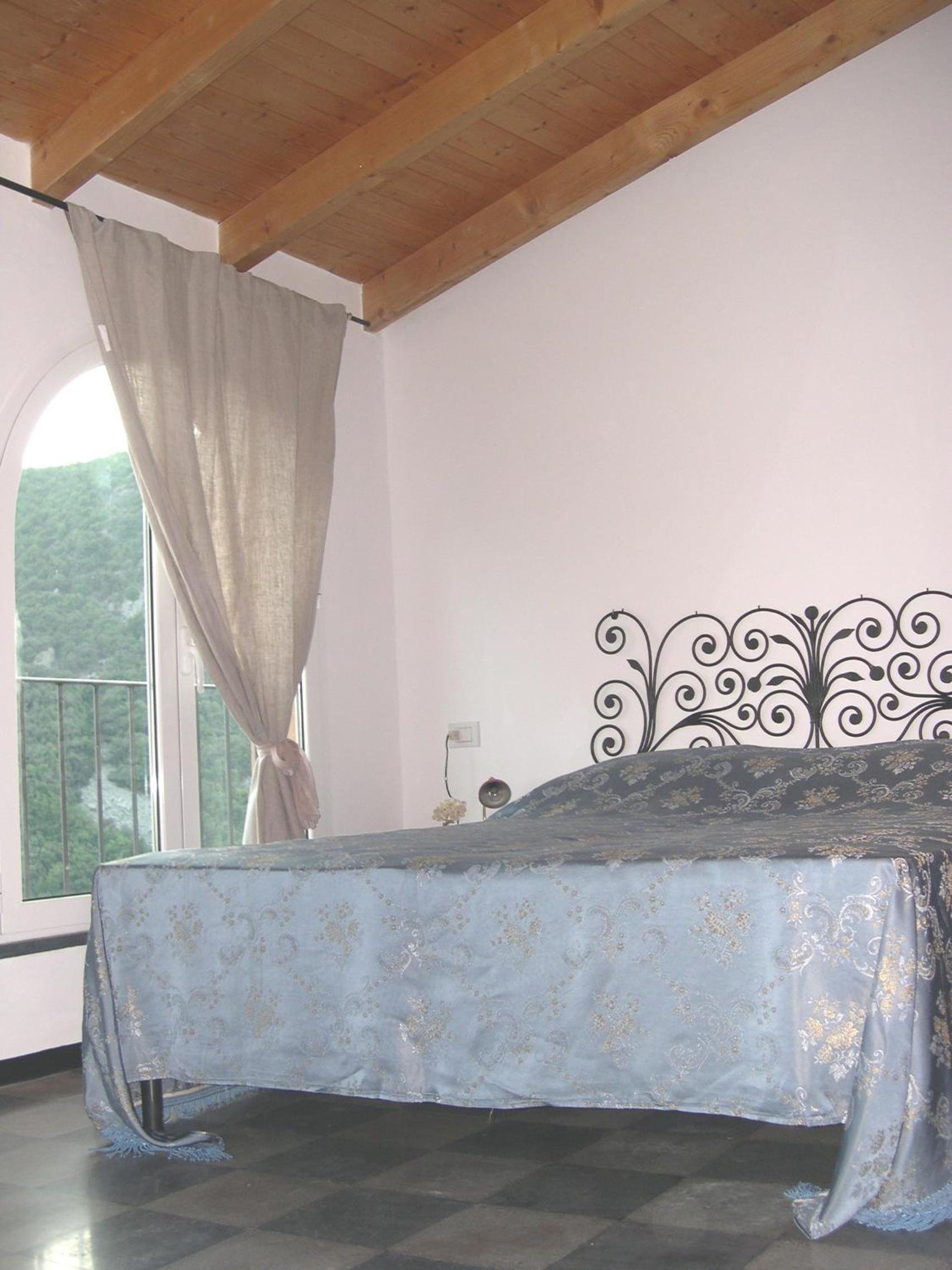 B&B Nelly G view 3