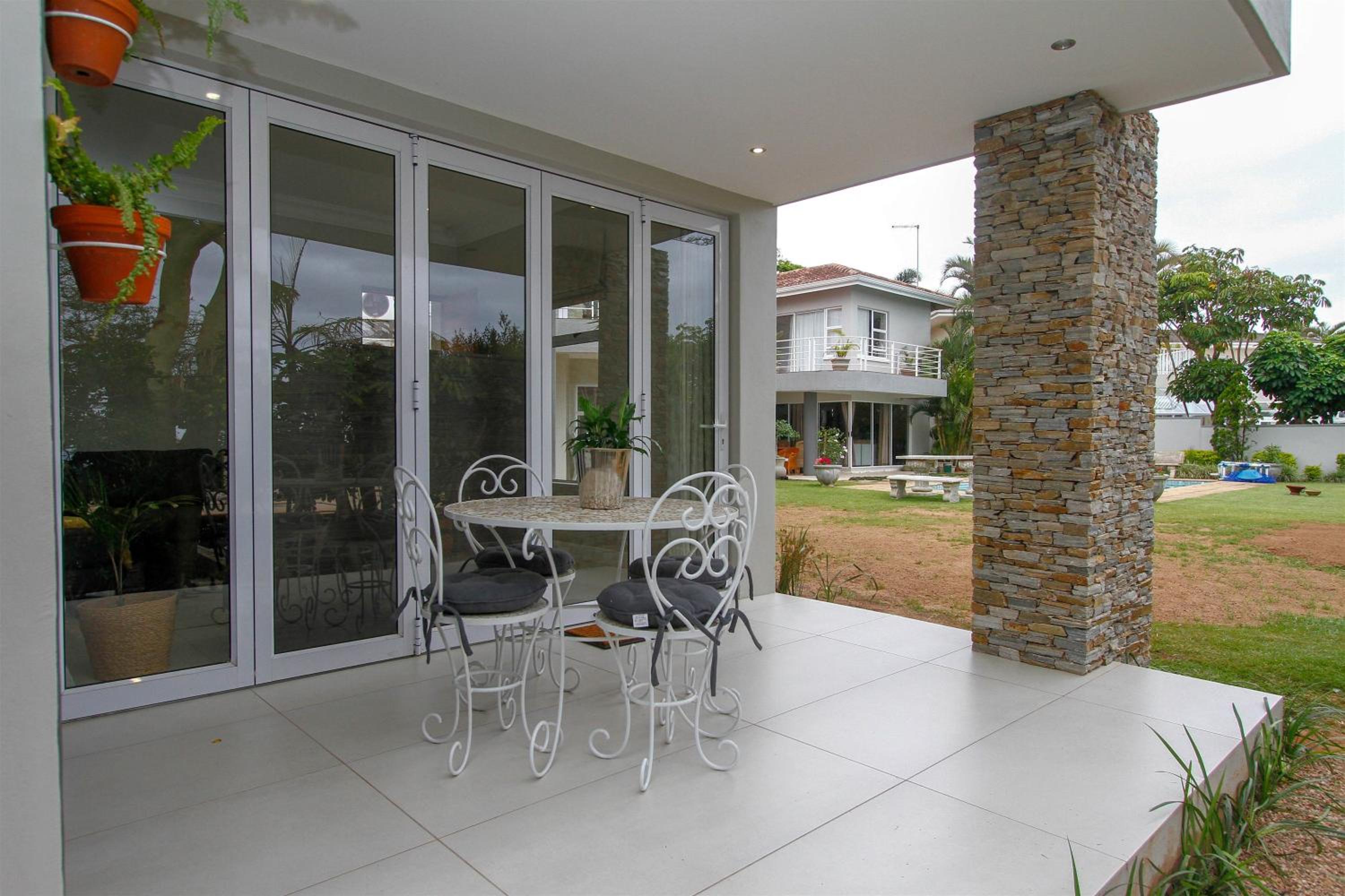 Cottage on Cordia Spacious family and work friendly 4 sleeper 2km to Umhlanga beach view 3