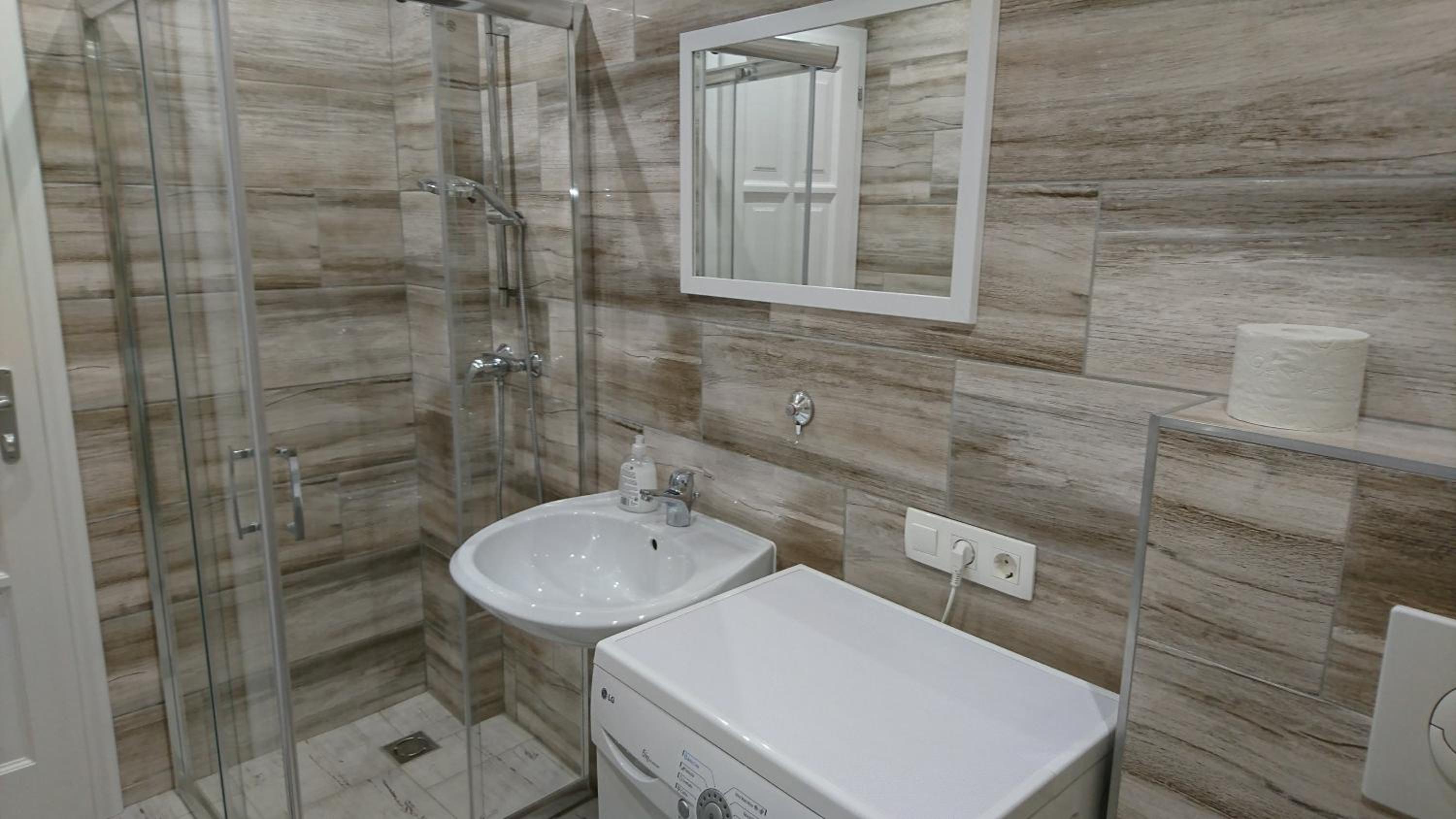 Kisfaludy Károly Apartman view 2