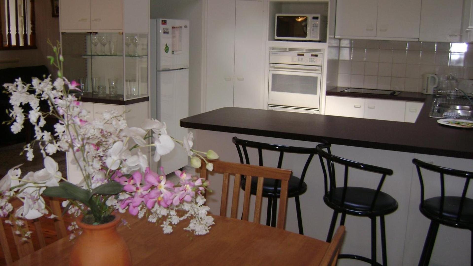 Accommodation Sydney North - Forestville 4 bedroom 2 bathroom Pet Friendly House