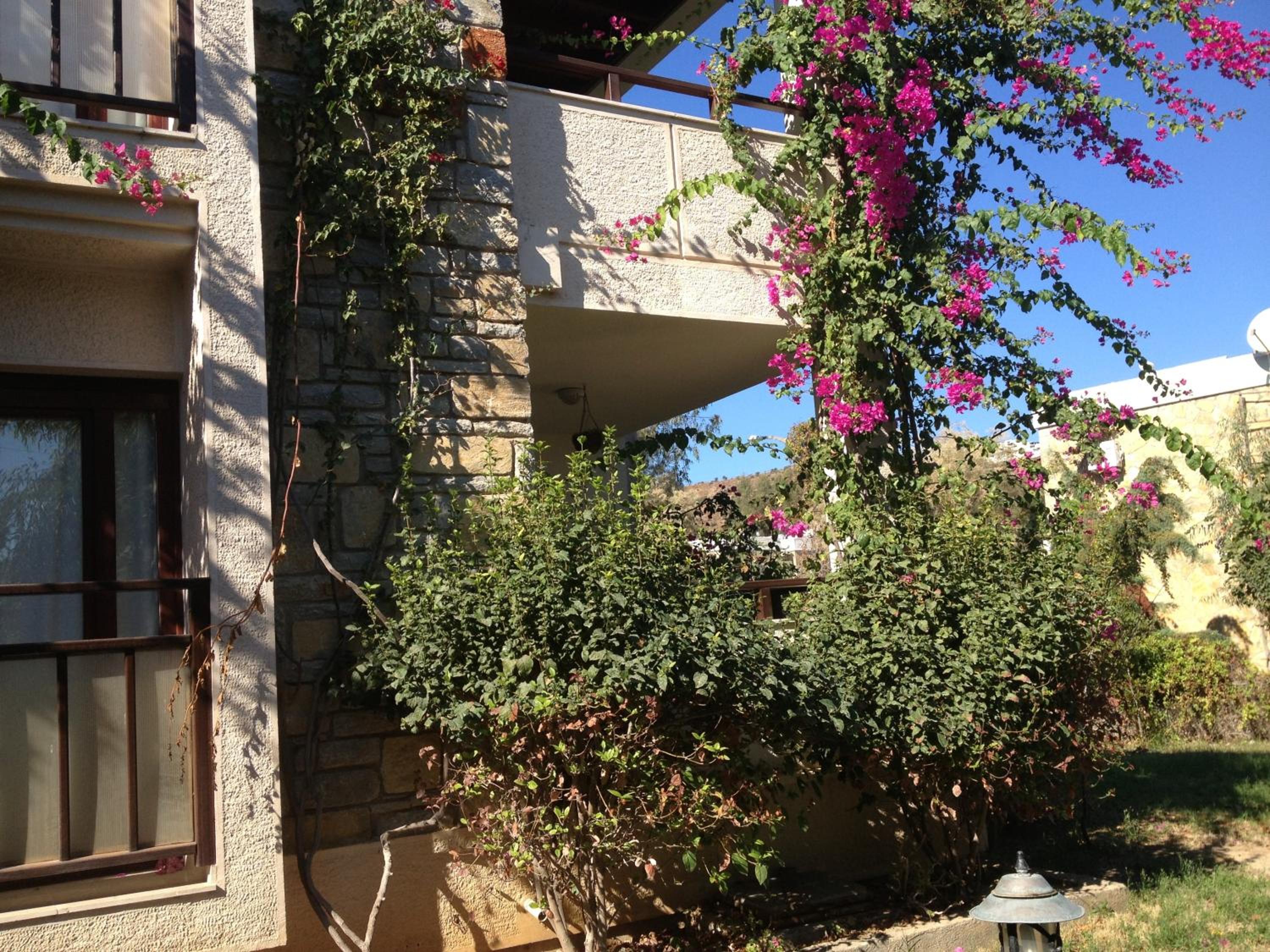 Villanaz Apart Hotel
