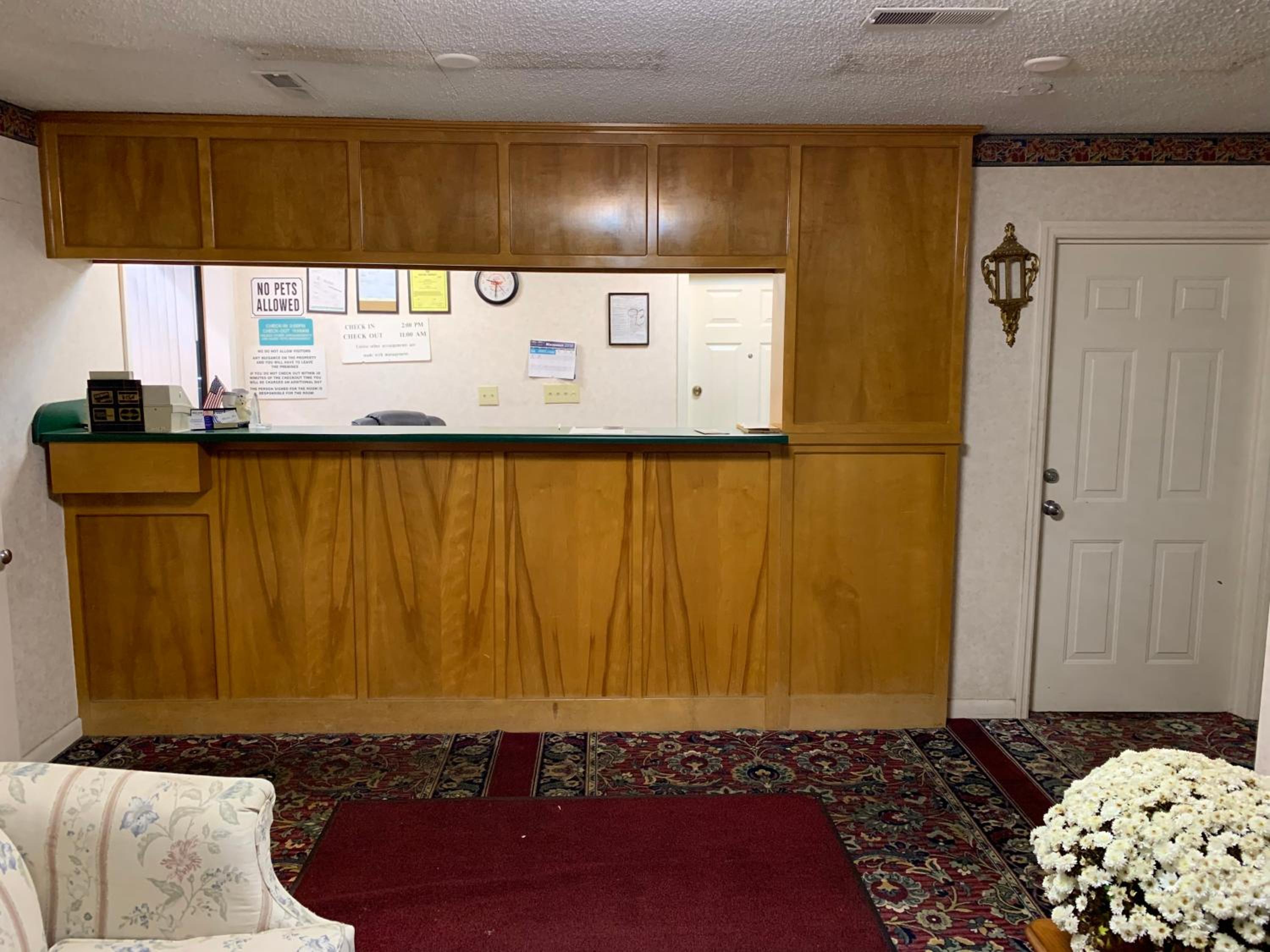 Budget Inn Elkmont view 2