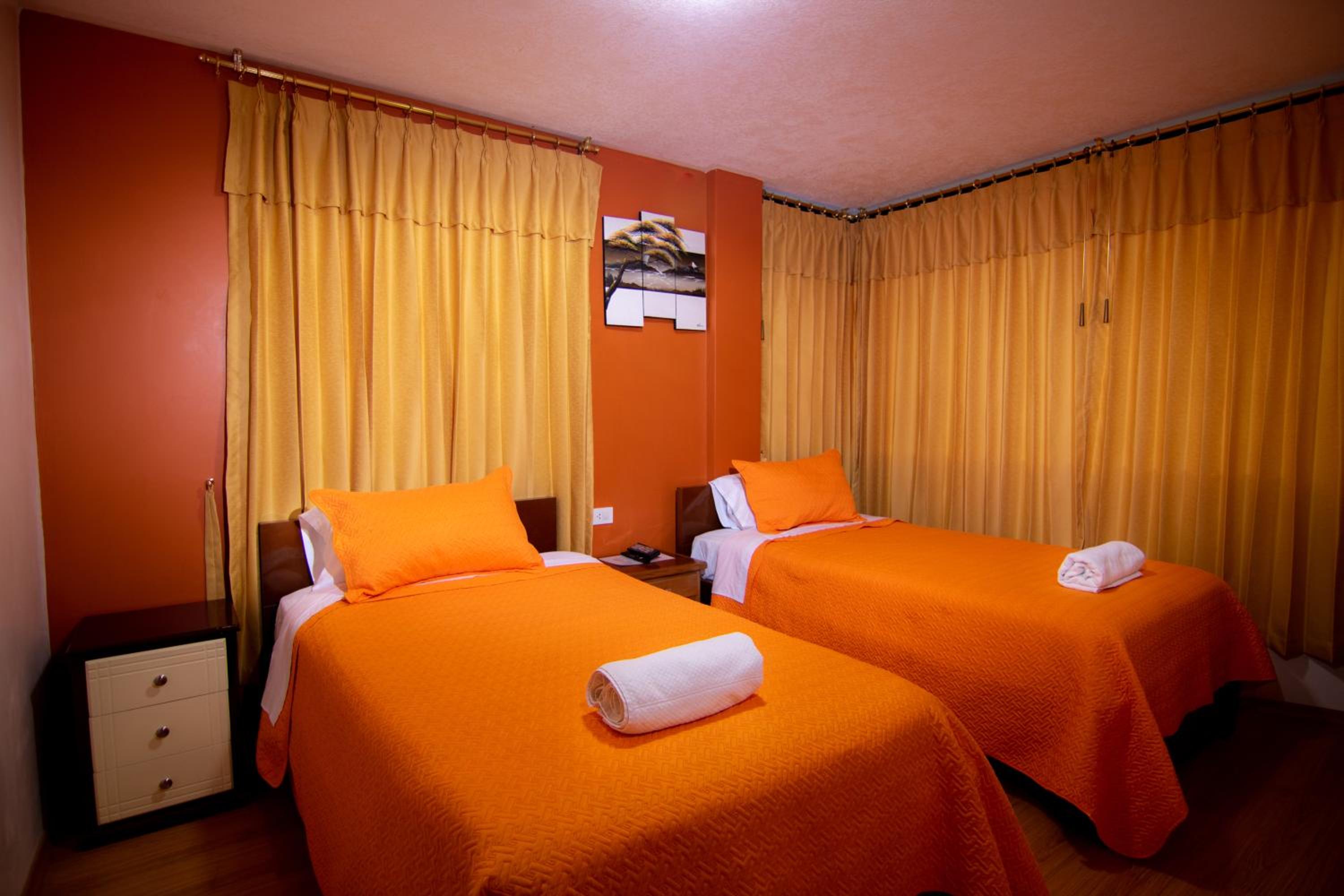 Hostal Alpachaca - New Quito Airport view 2