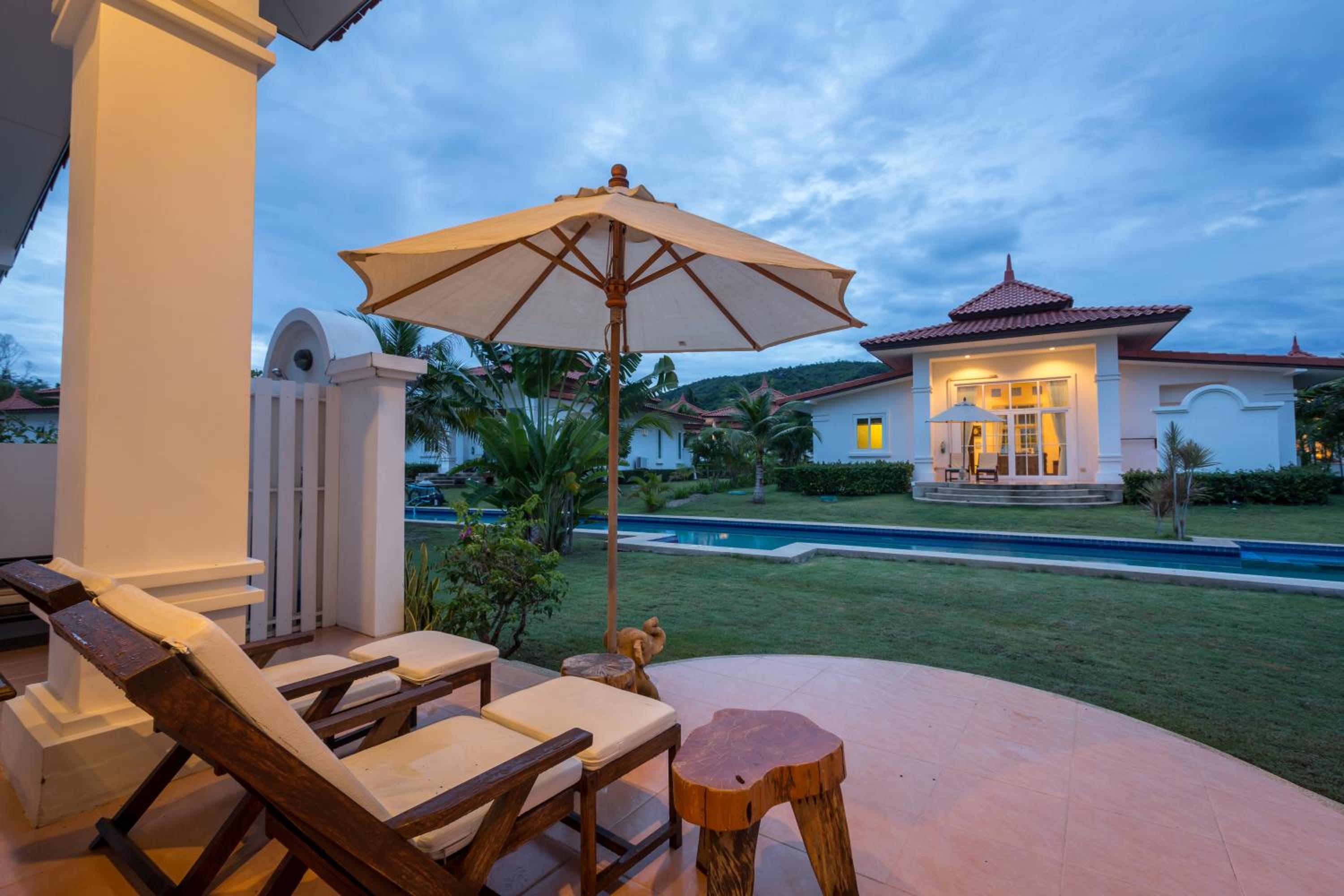 Villa Bougainvillea view 4