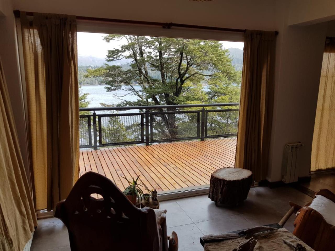 Albanta casa con costa en Bariloche