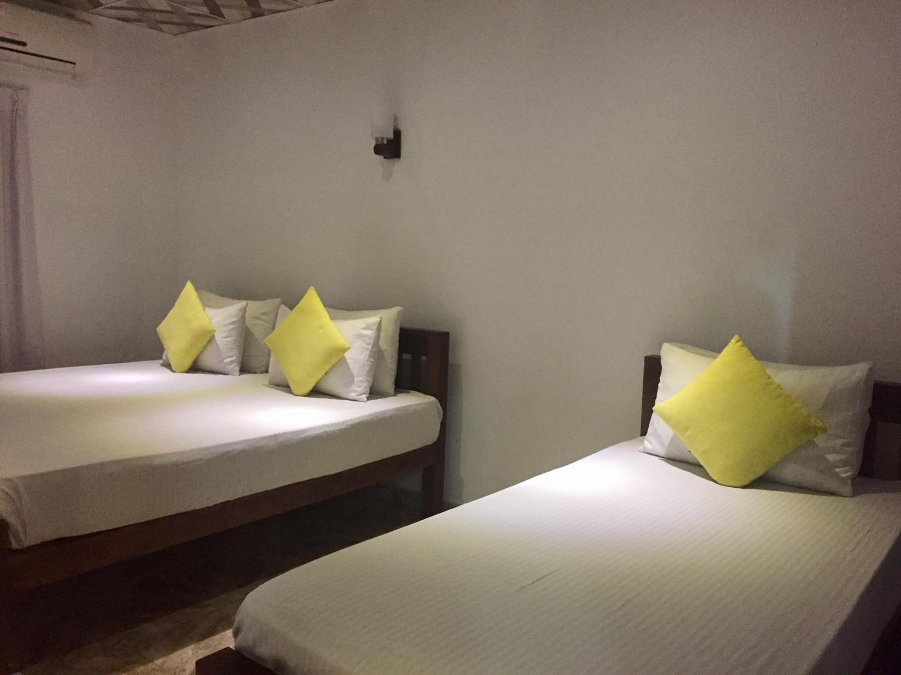 Thisara Guest House
