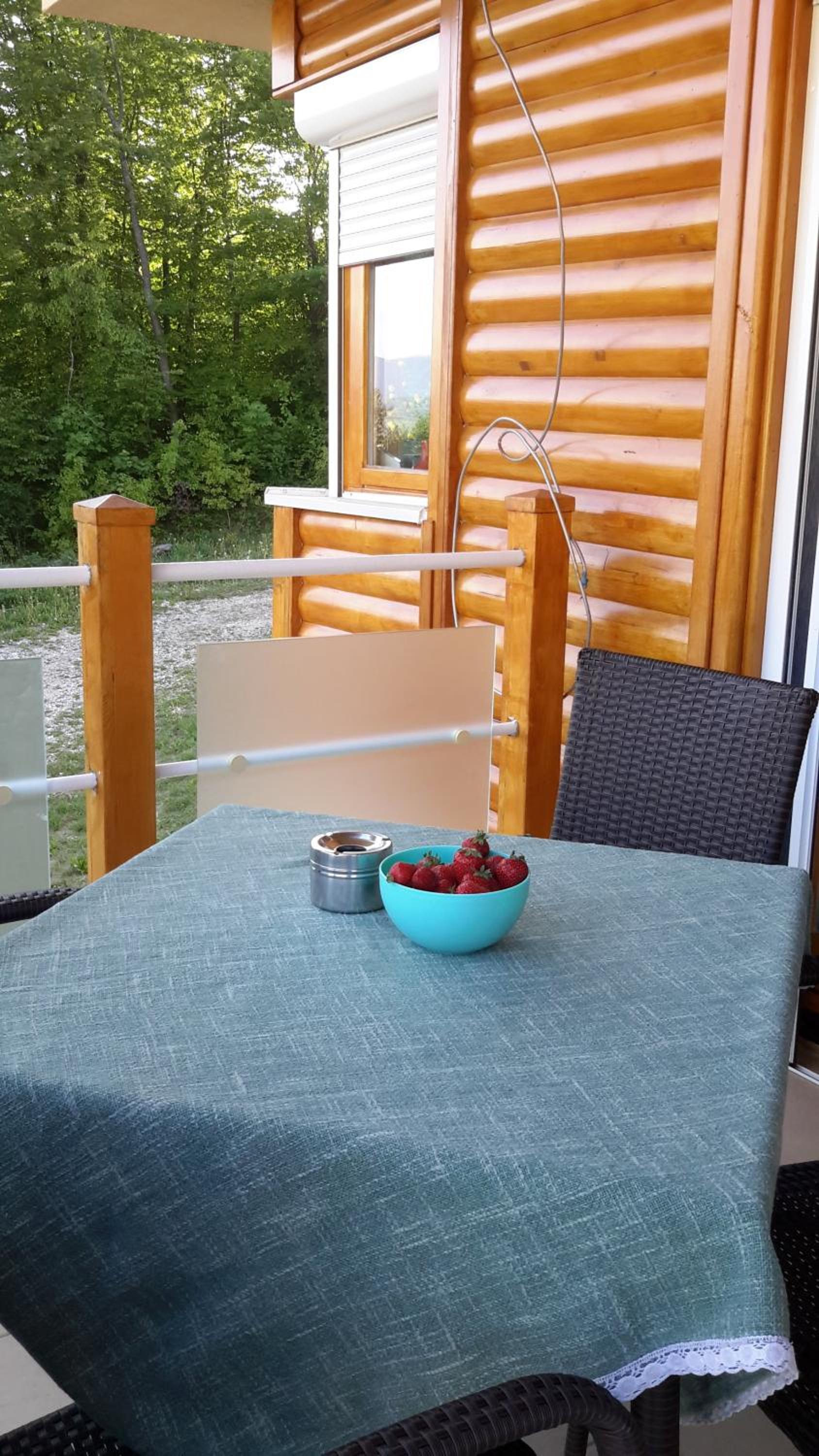 Apartman Sneznik - Naselje Zova
