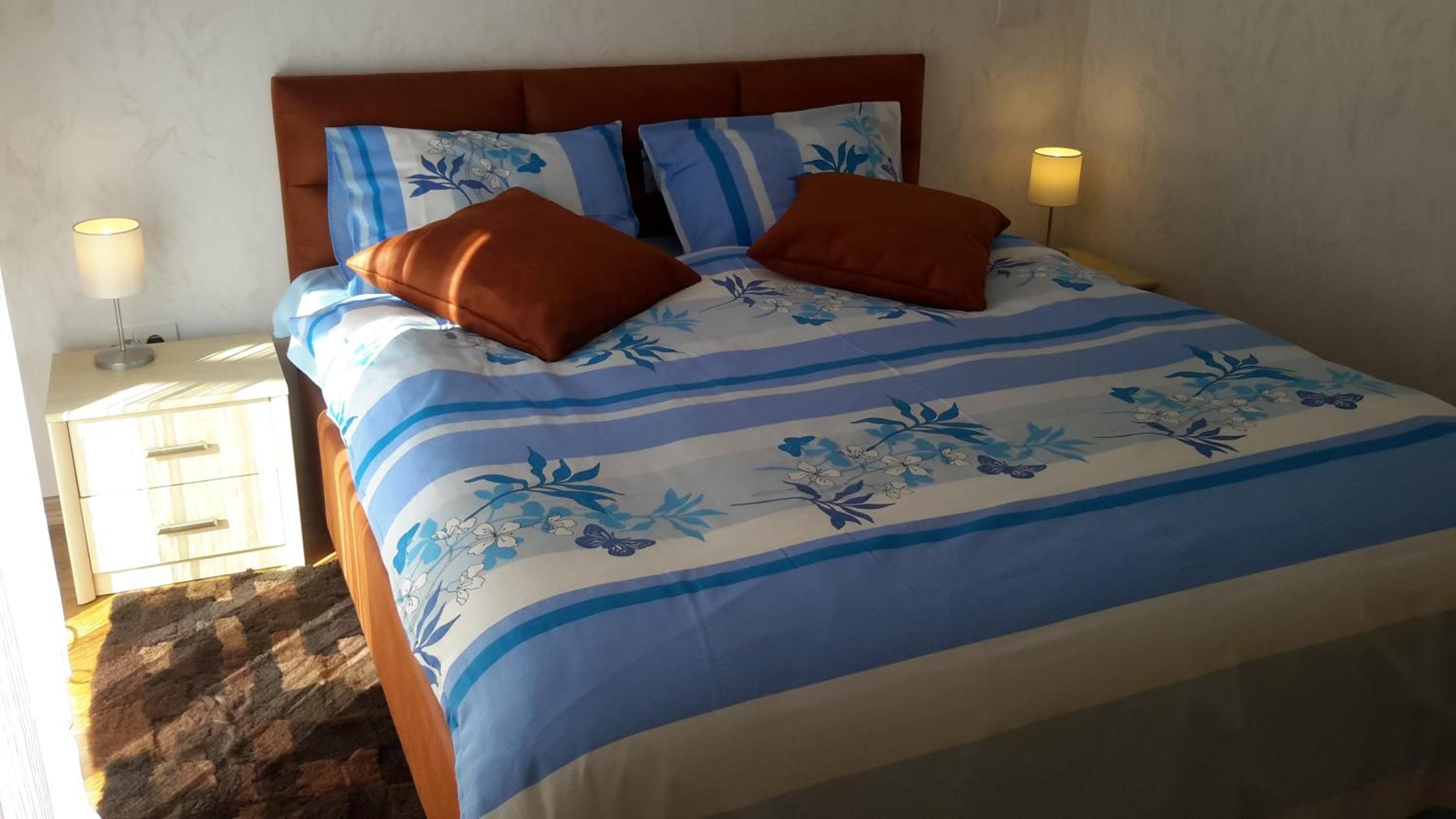 Apartman Sneznik - Naselje Zova