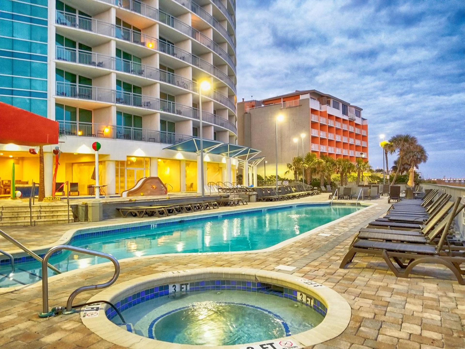 Low Floor,Modern Building, Pools Direct Oceanfront view 3