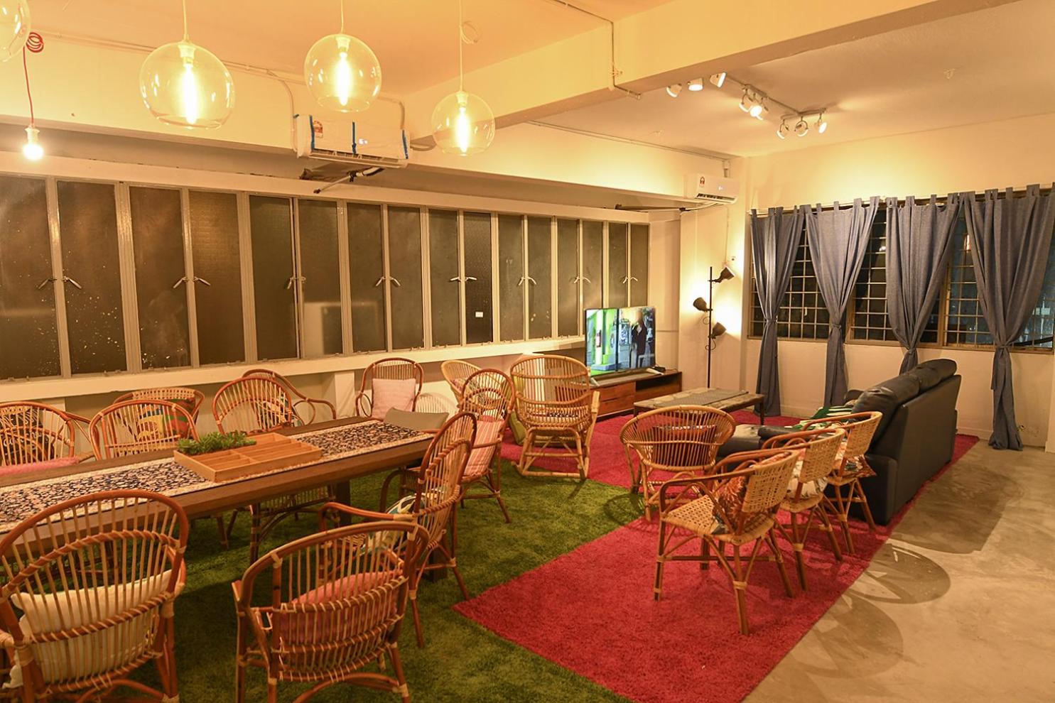 Sha La La Hostel