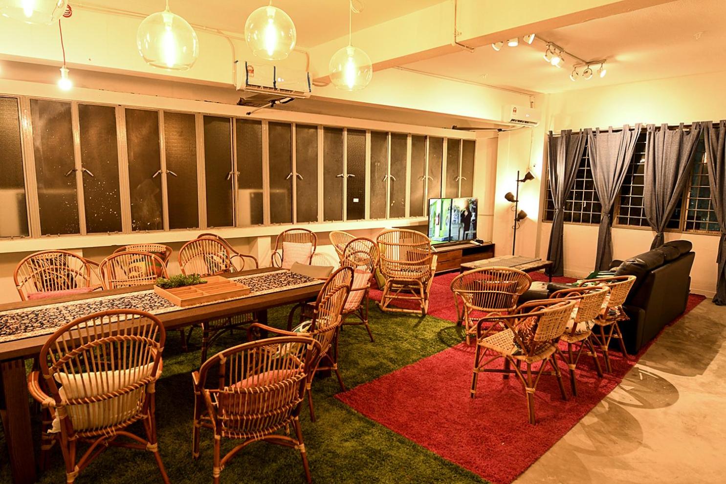 Sha La La Hostel