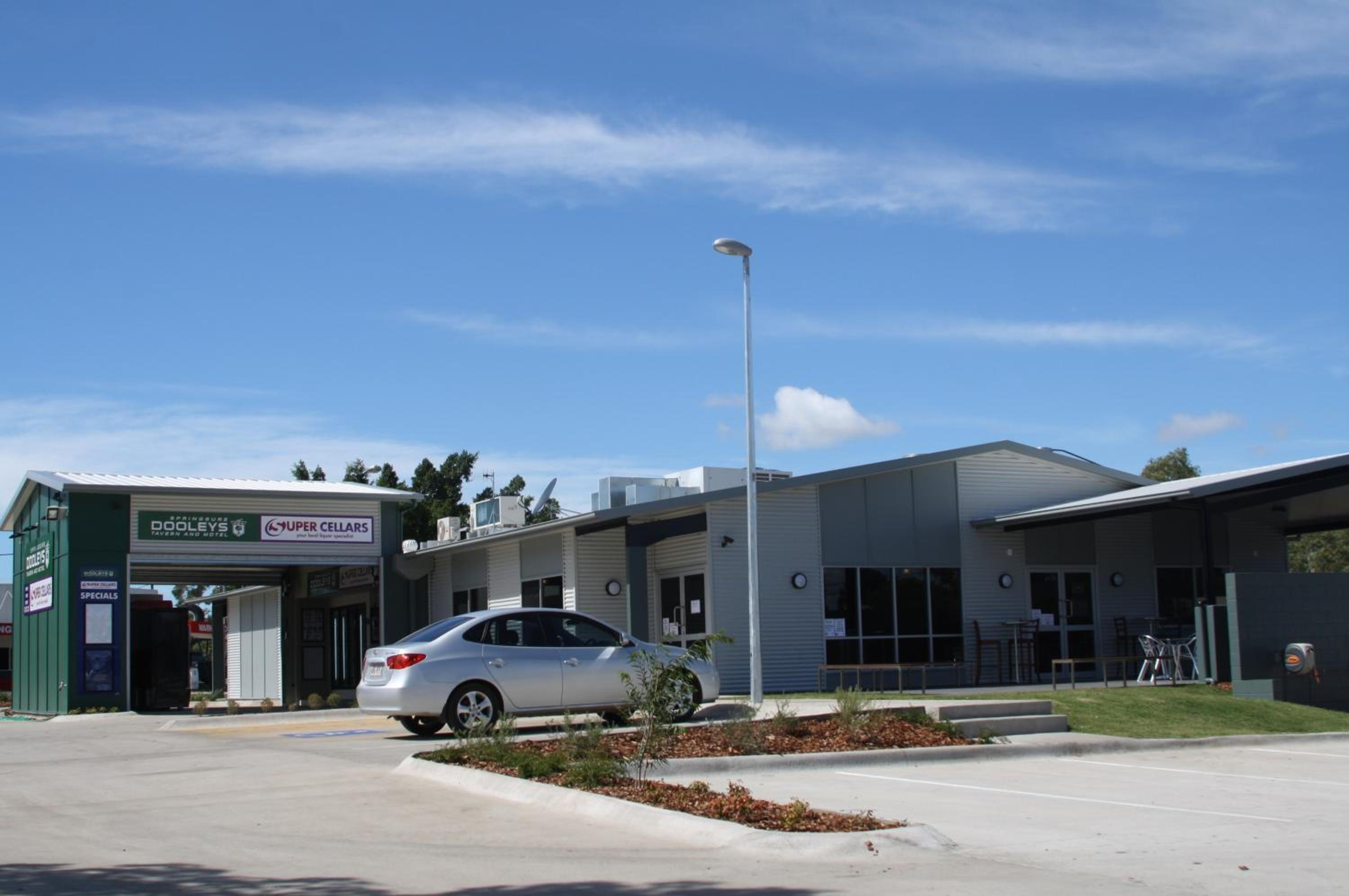 Dooley's Tavern & Motel Springsure