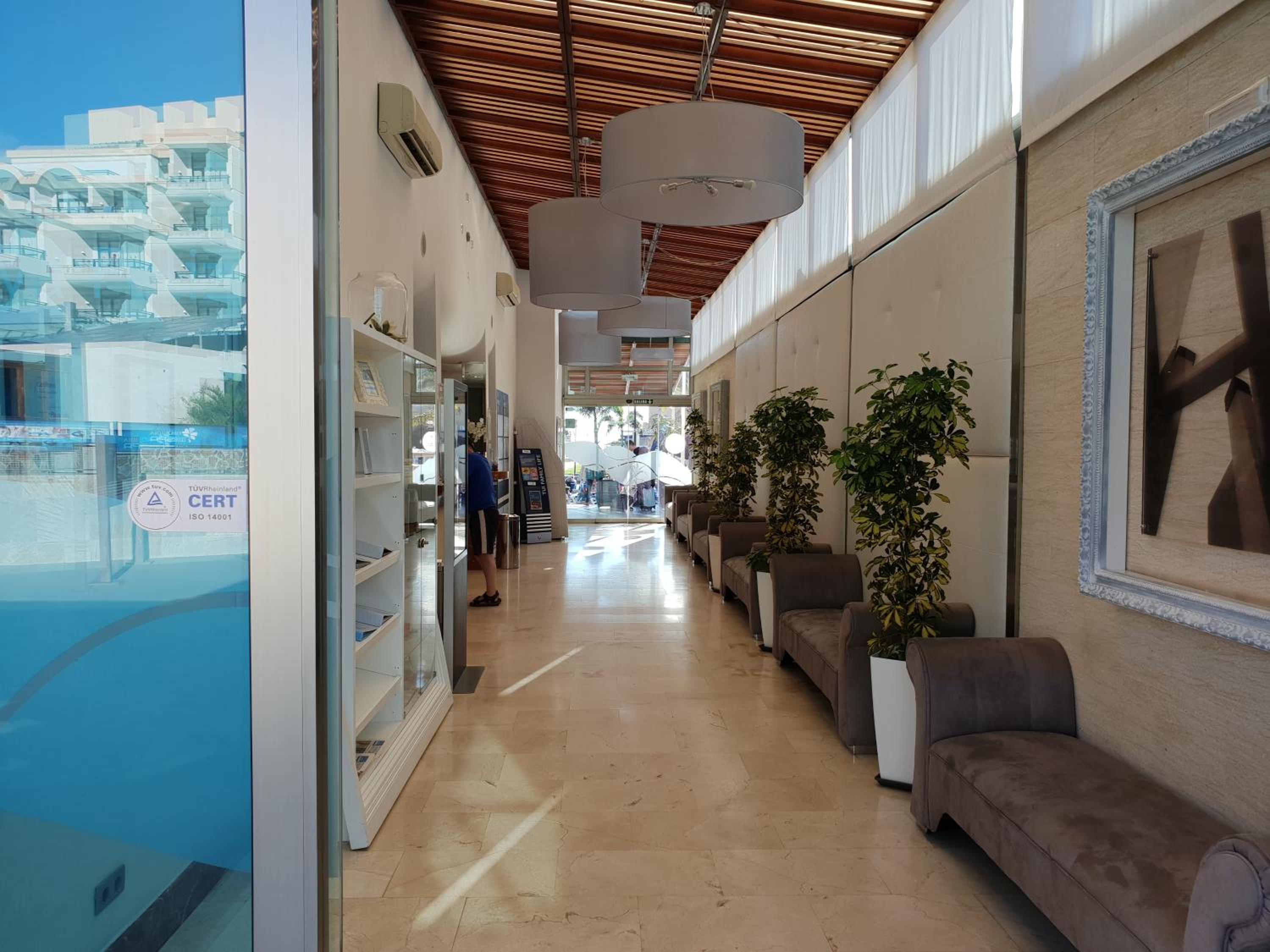 Apartamentos Playa Feliz