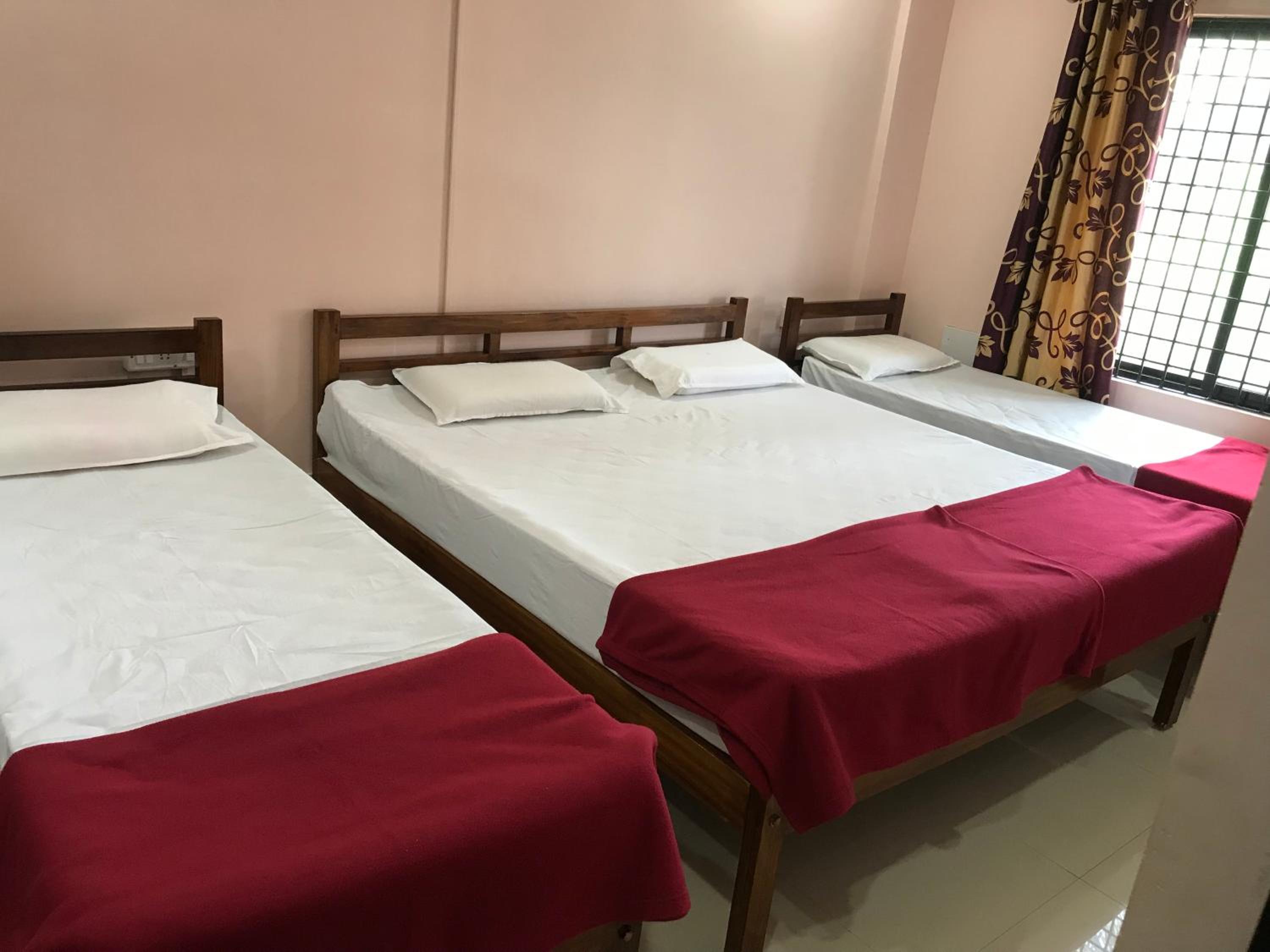 SUPREME LODGe