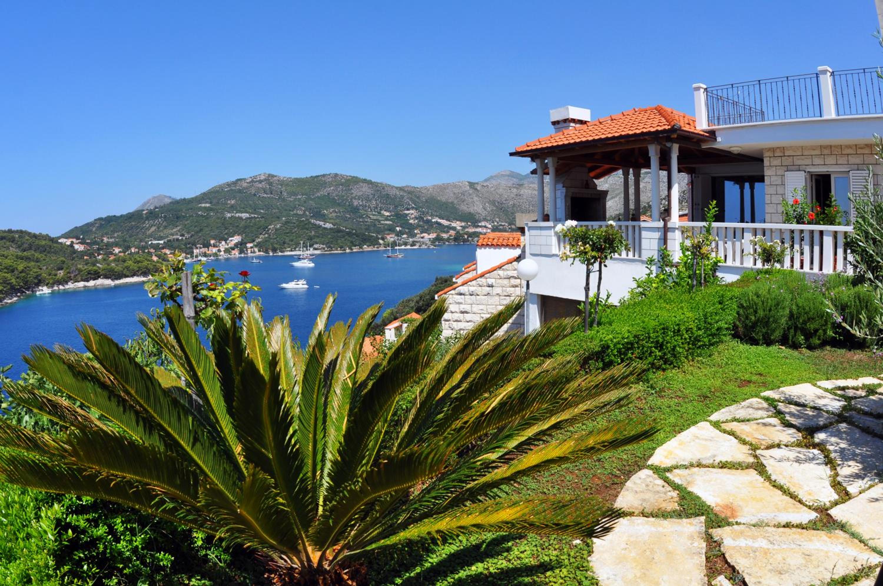Paradis Apartments