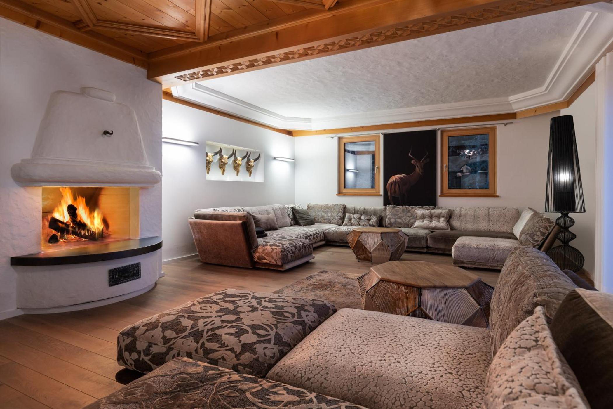Designferienhaus Luxus Bergchalet XXL Ski In-Out Snow Space Wagrain Flachau