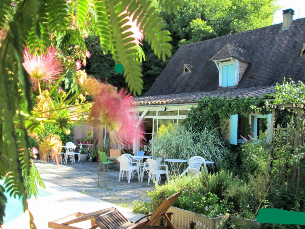 Maison d'Hôtes Le Moulin Pointu view 2