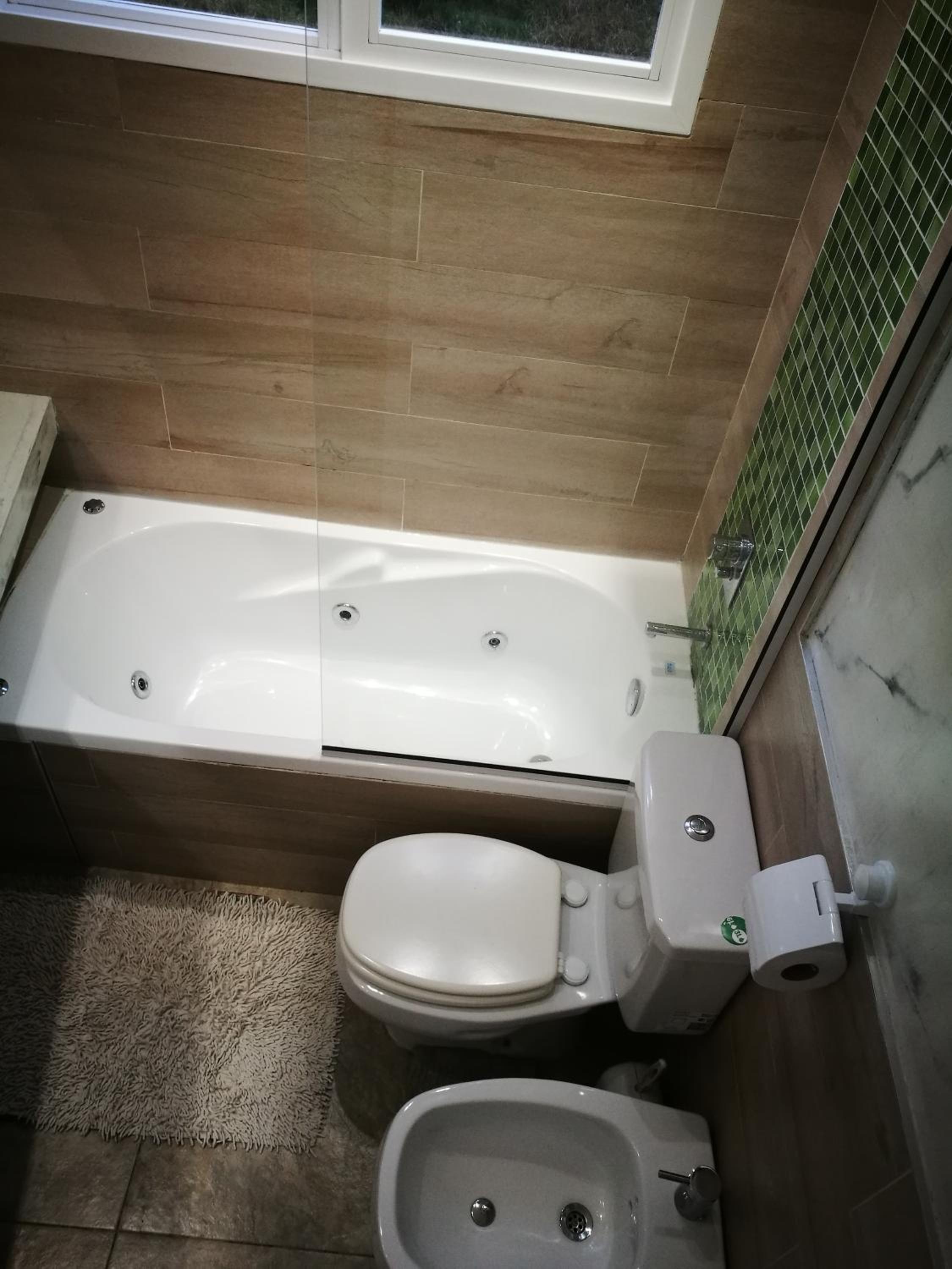 Departamento con parque a metros del mar