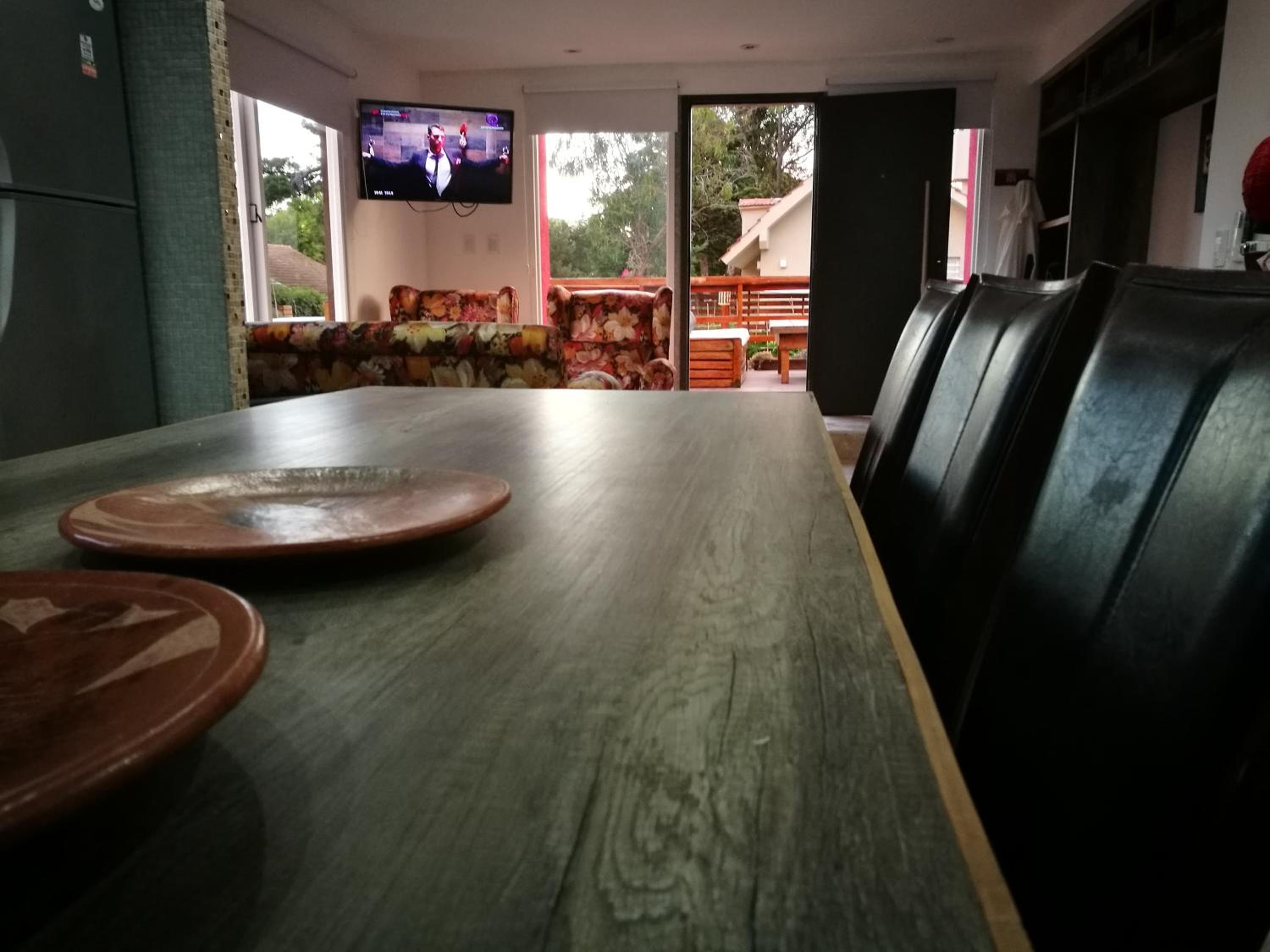 Departamento con parque a metros del mar