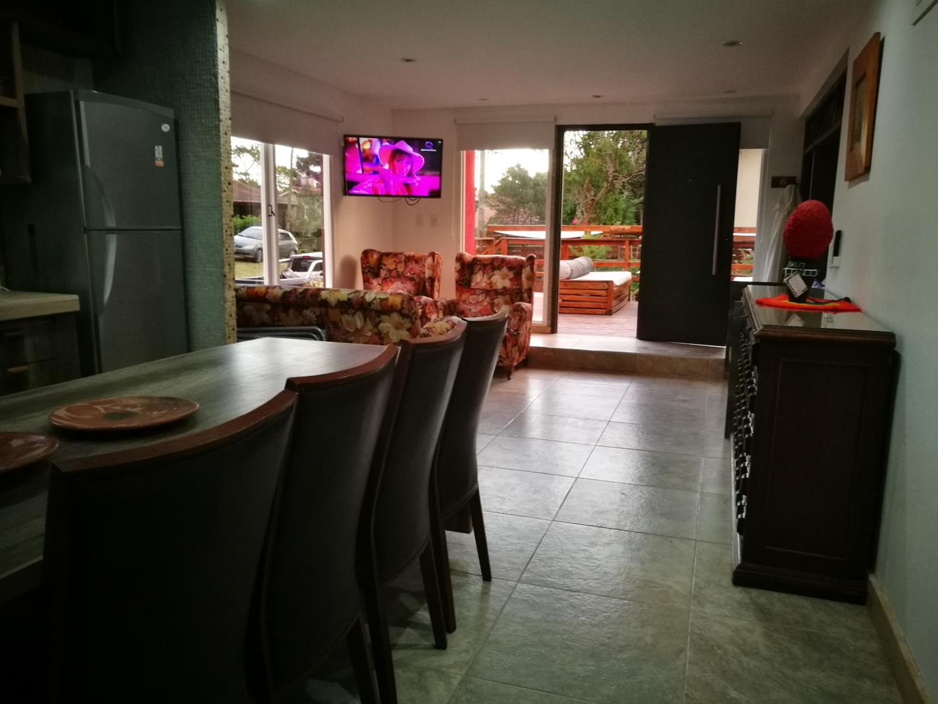 Departamento con parque a metros del mar