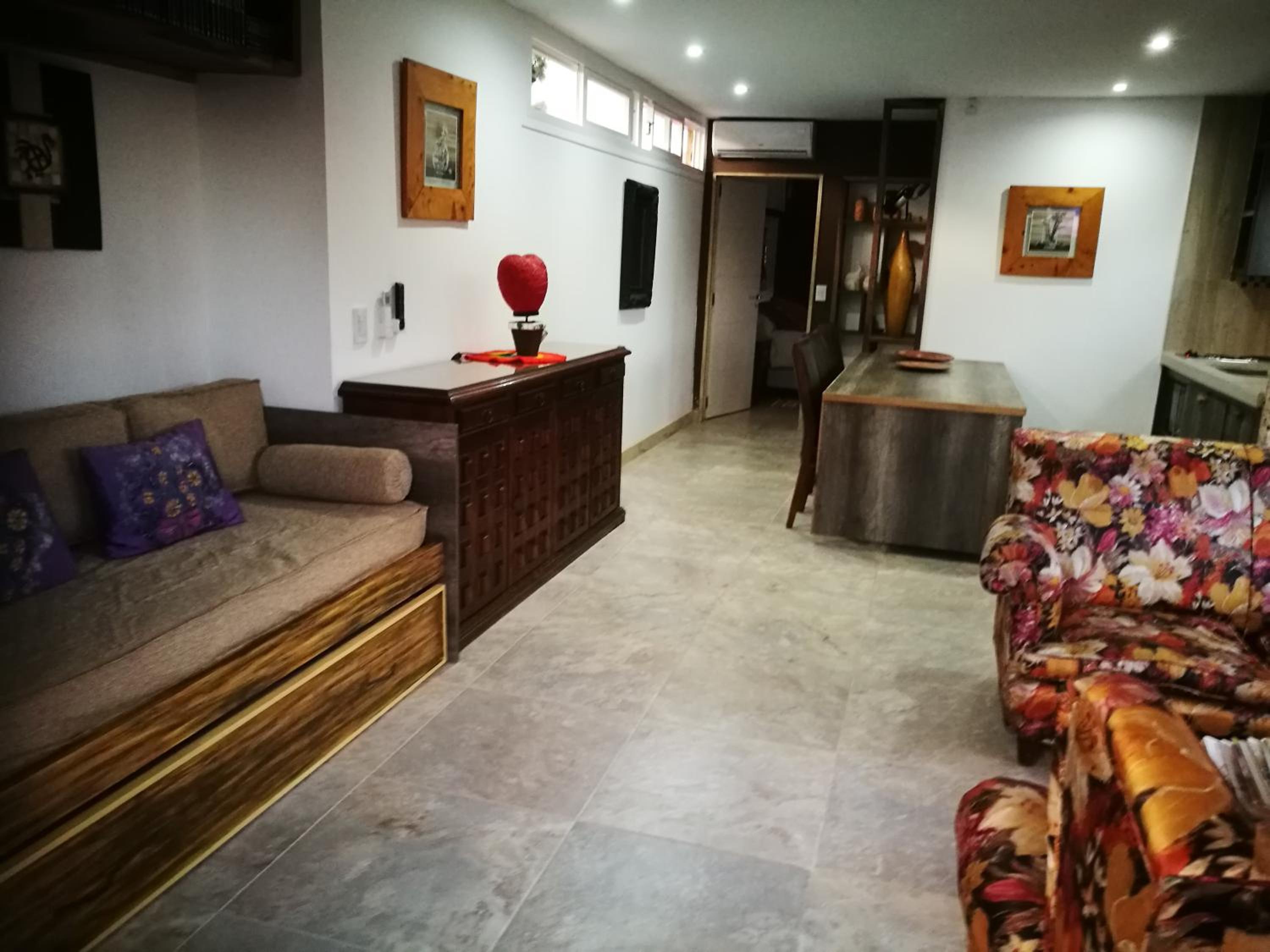 Departamento con parque a metros del mar