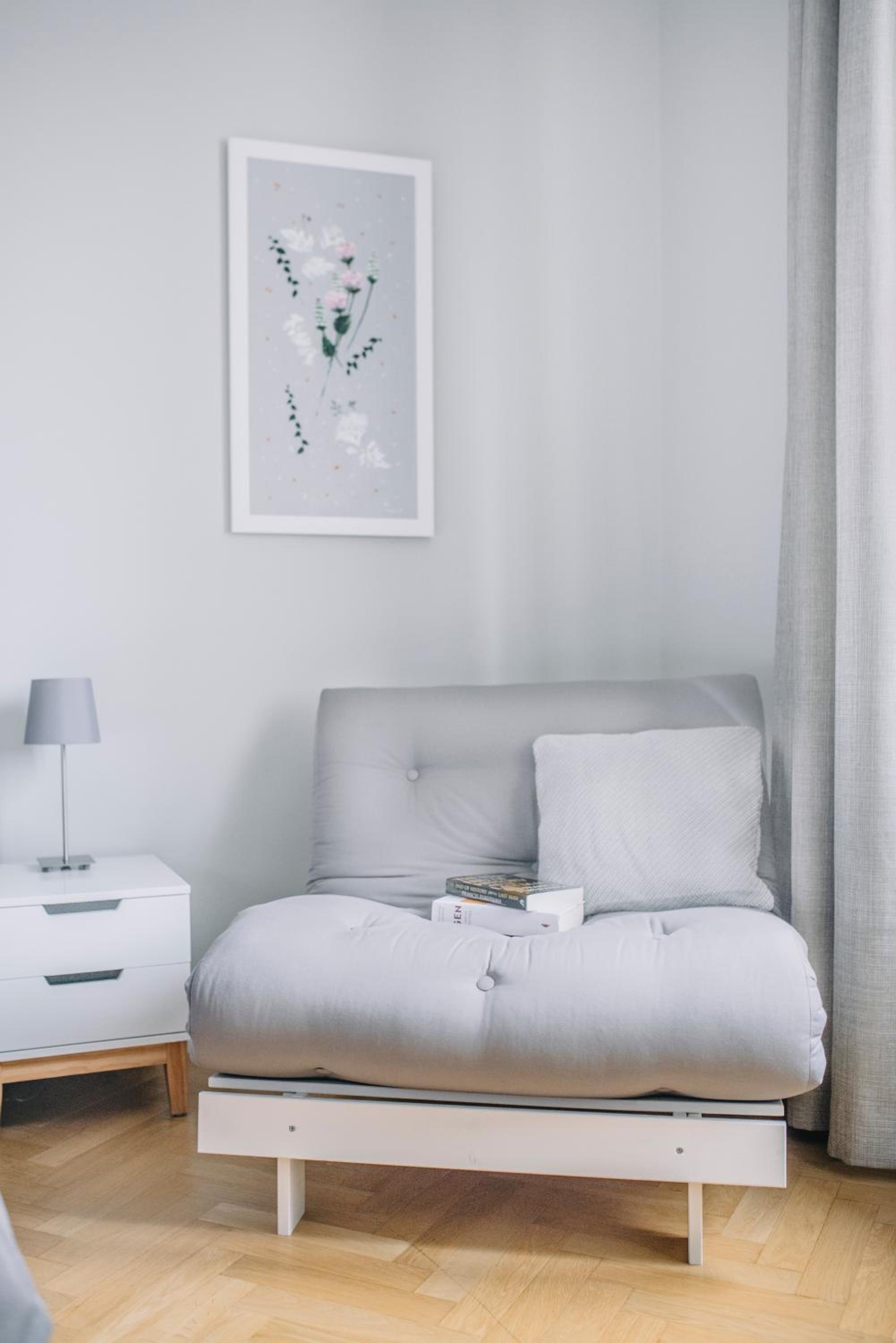 Plac Zbawiciela - 2 Rooms, 4 Beds - Sleeps 6 Comfortably view 5
