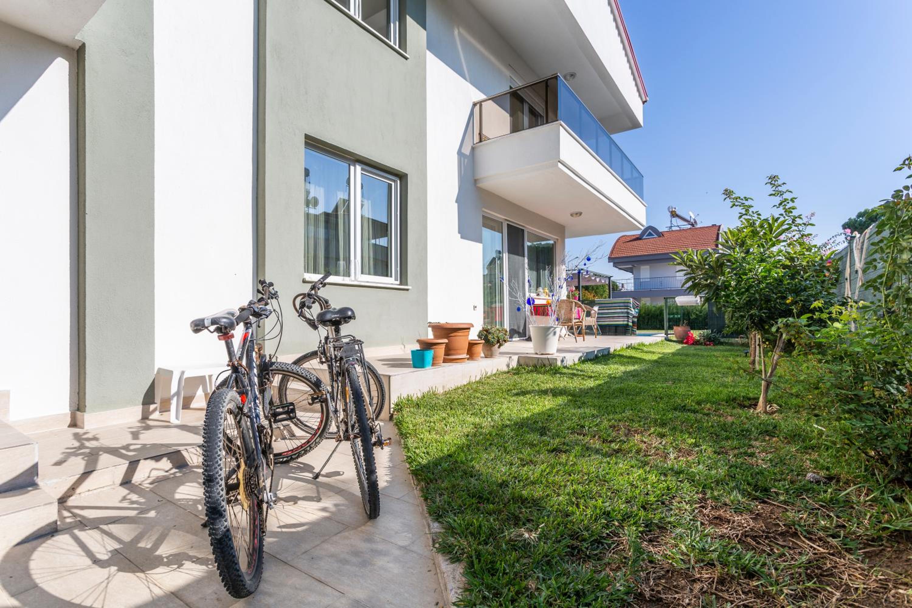 EV Apartments