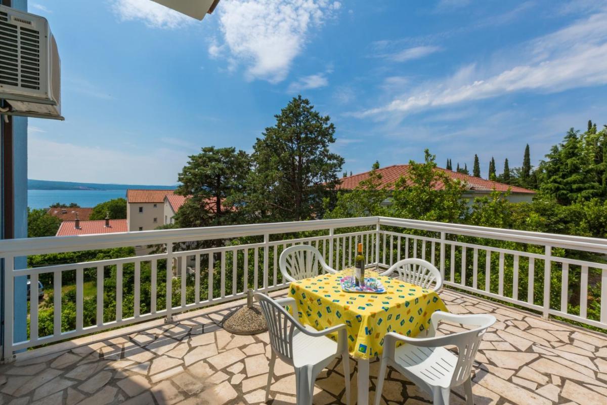 Apartments Podvezanec view 5