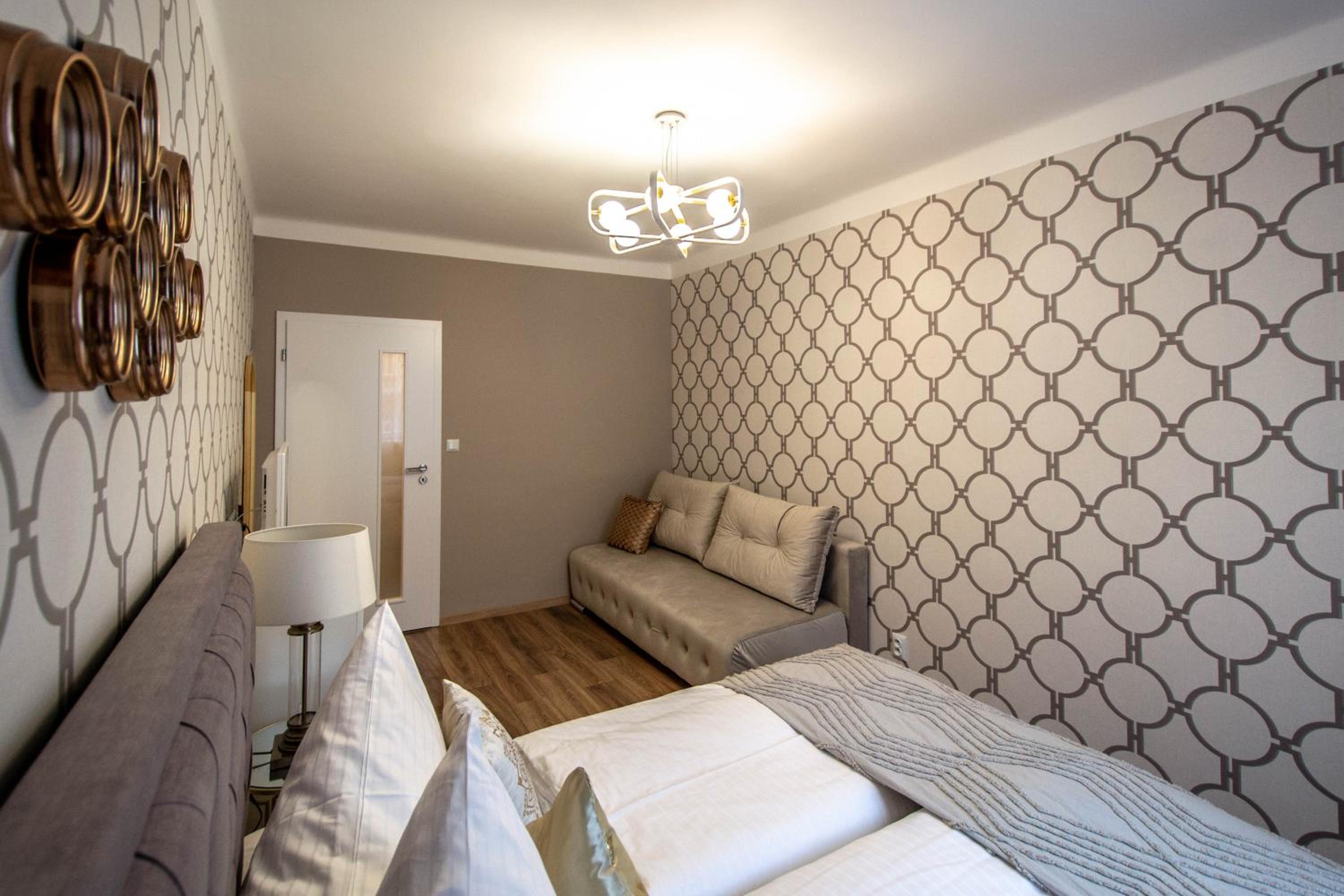 Pastel Art Deco 3BDR Ruterra Apt