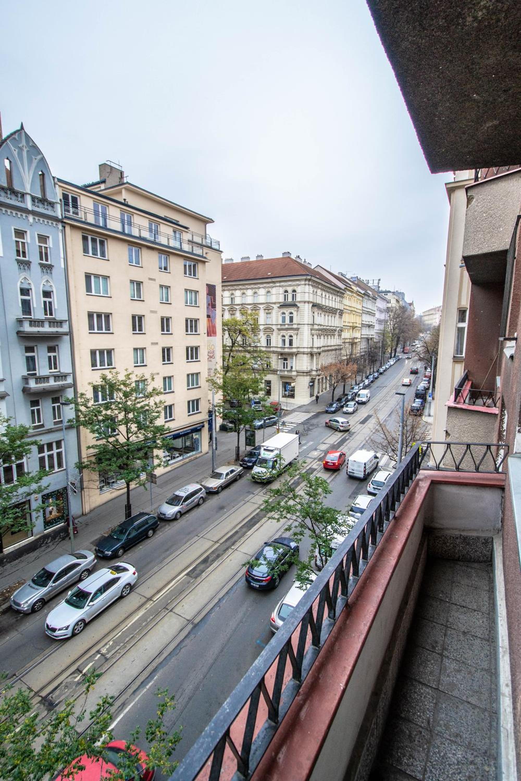 Pastel Art Deco 3BDR Ruterra Apt
