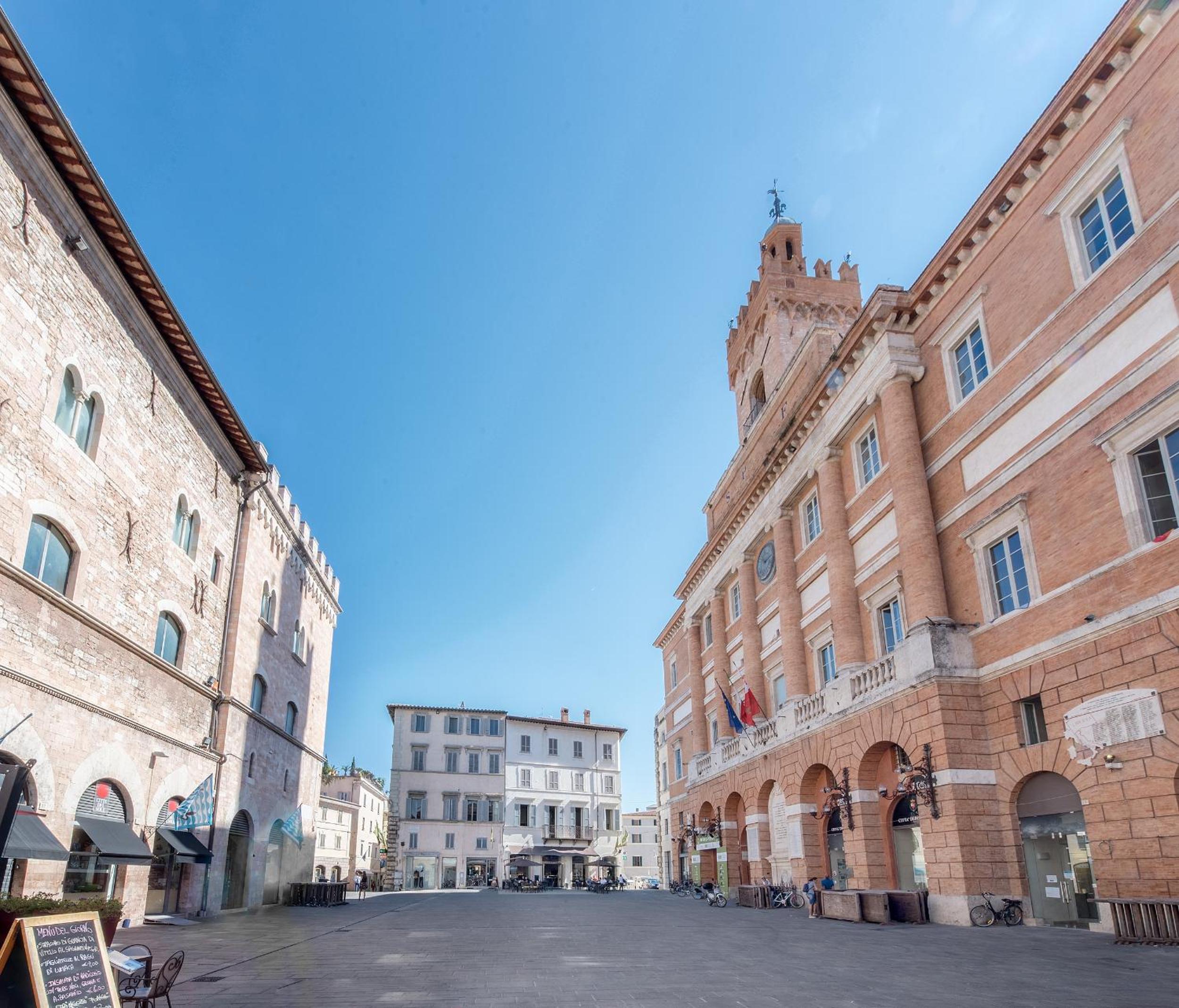 La Residenza in Piazza Grande view 3