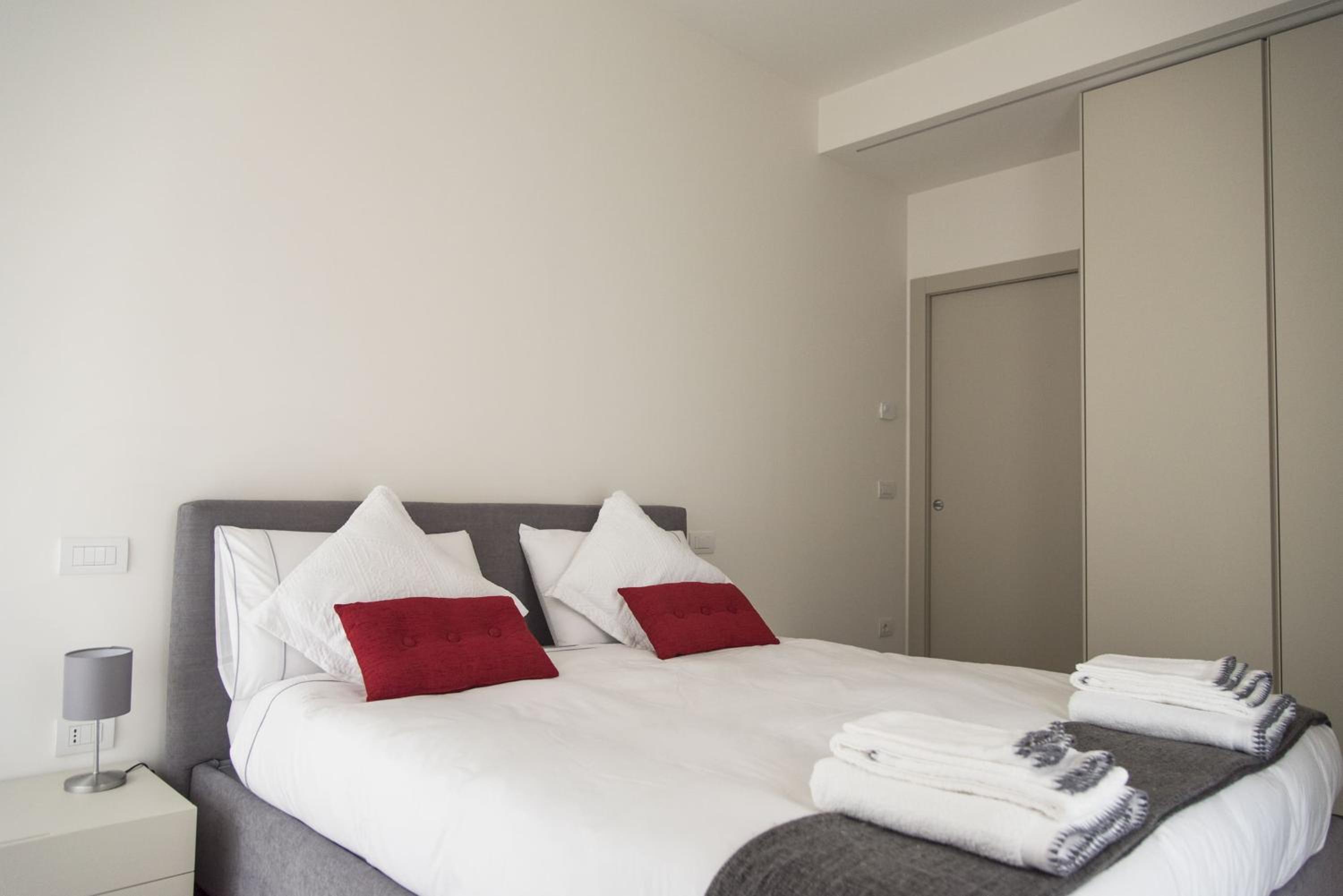 Design & New Center Apartments