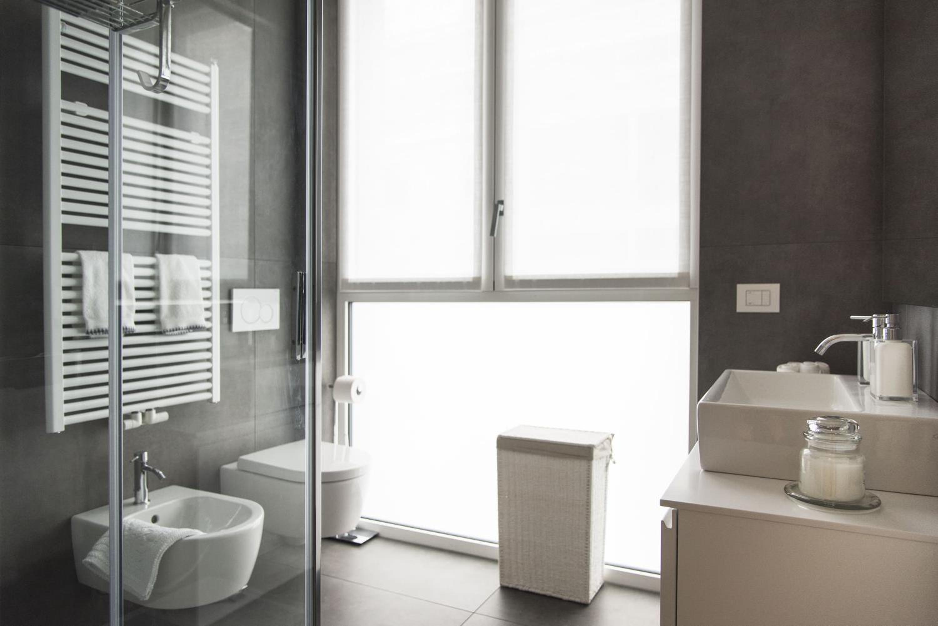 Design & New Center Apartments