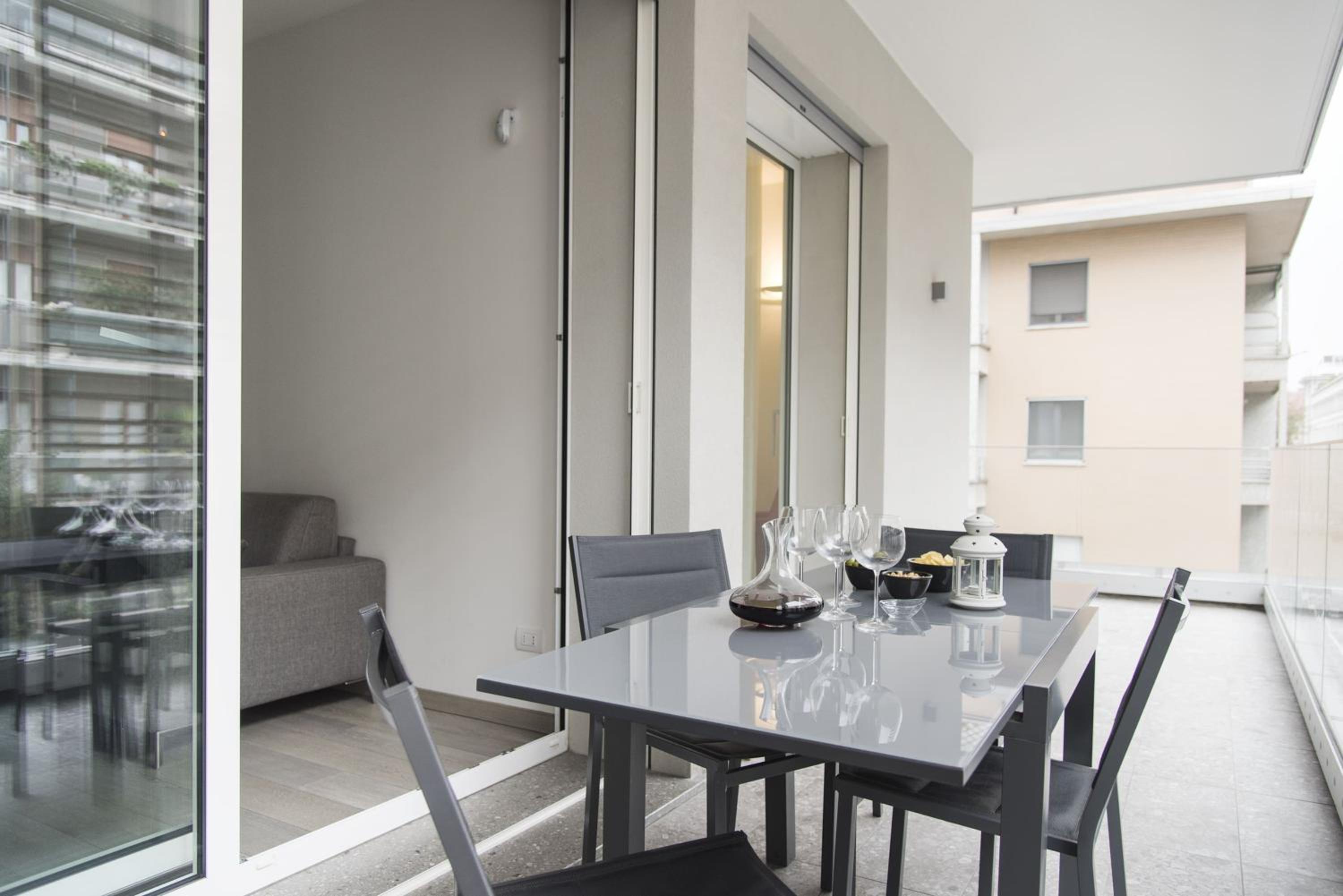 Design & New Center Apartments