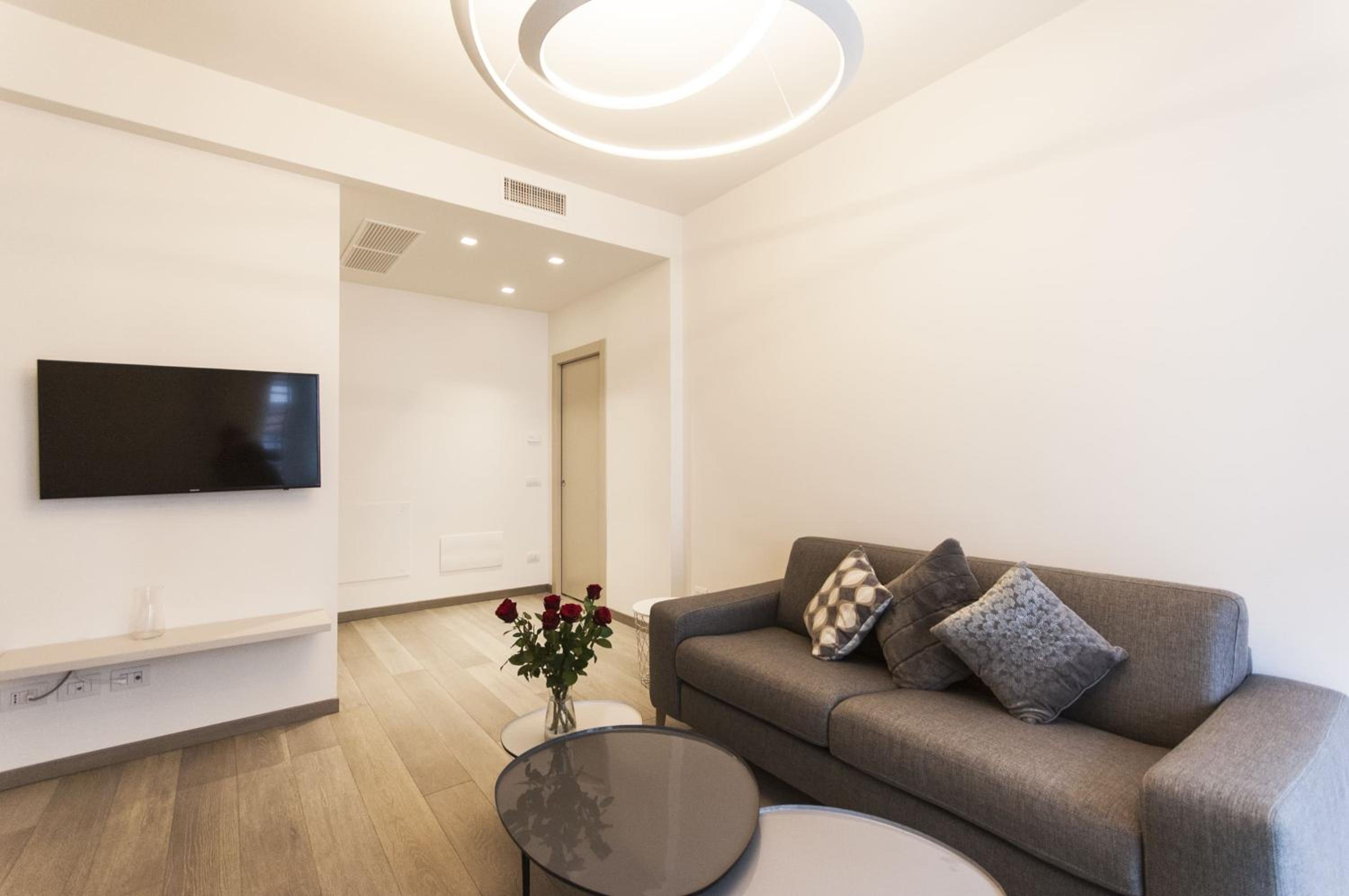 Design & New Center Apartments