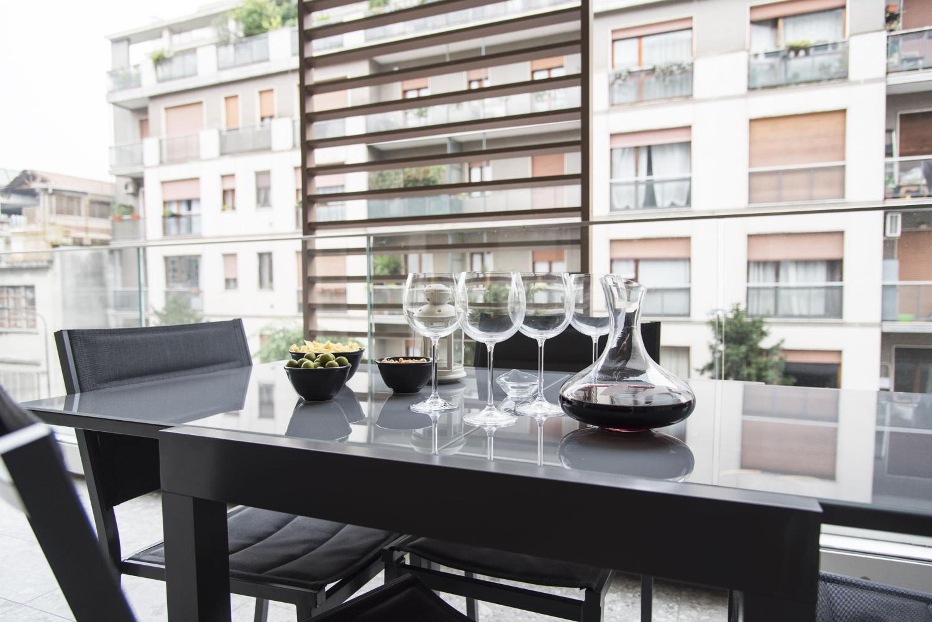 Design & New Center Apartments