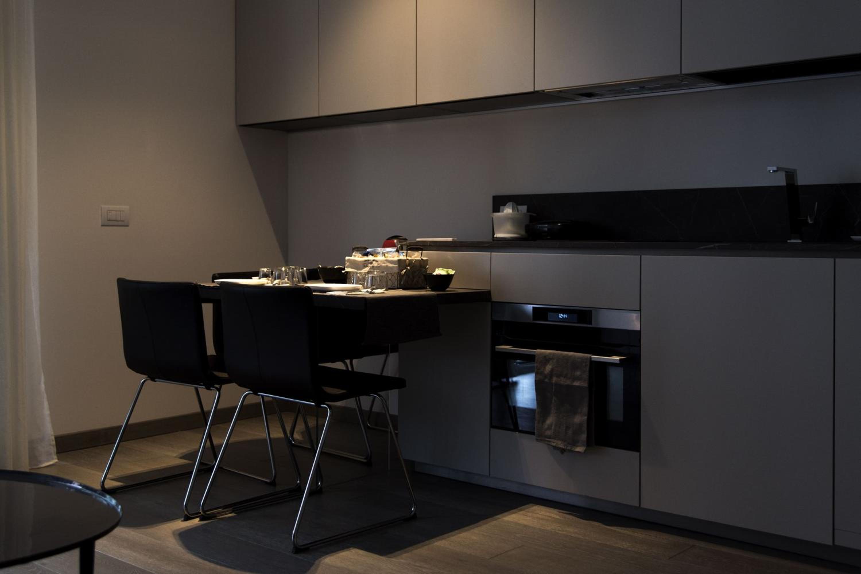 Design & New Center Apartments