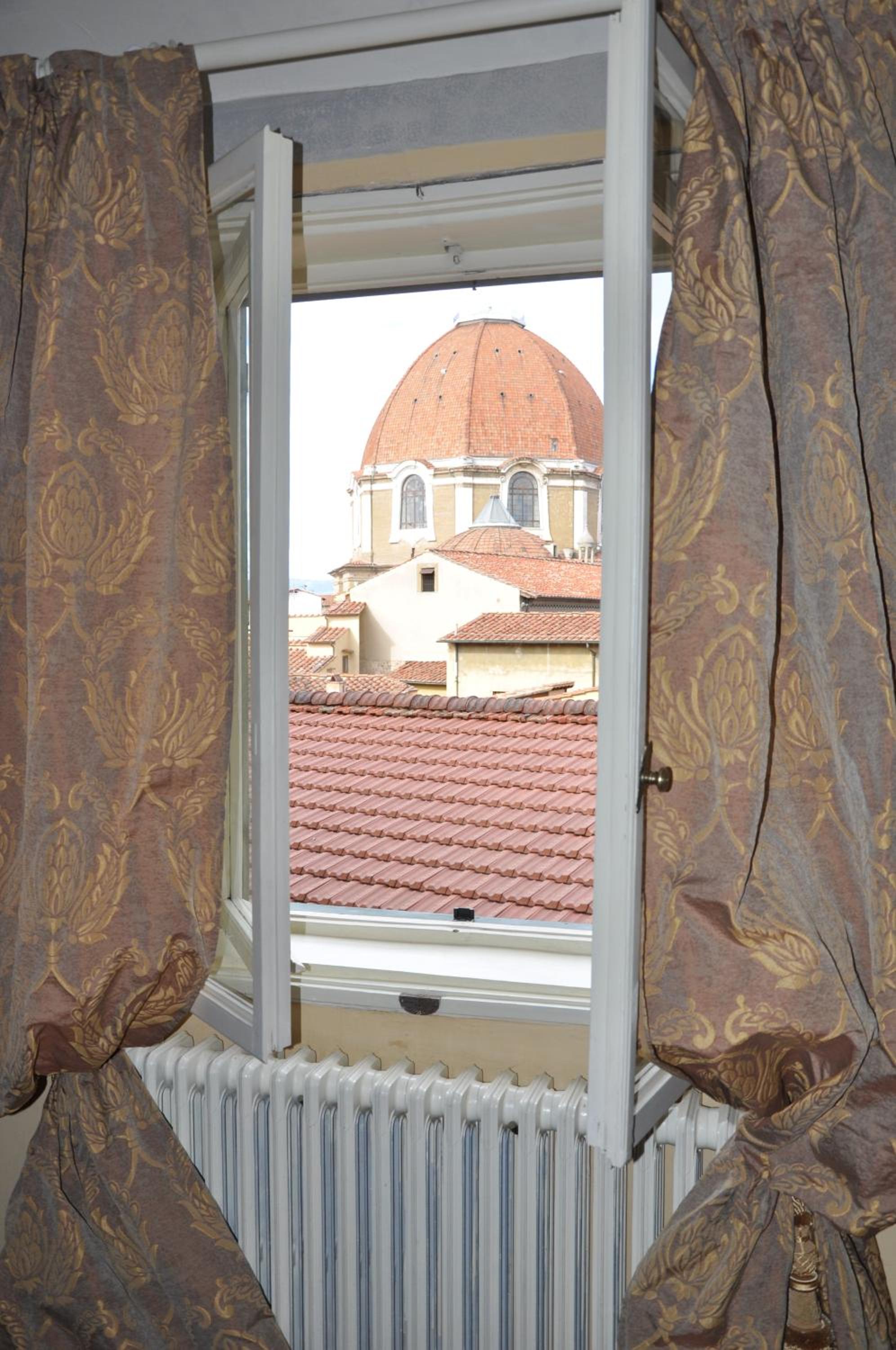 Corilla Olimpica Palace