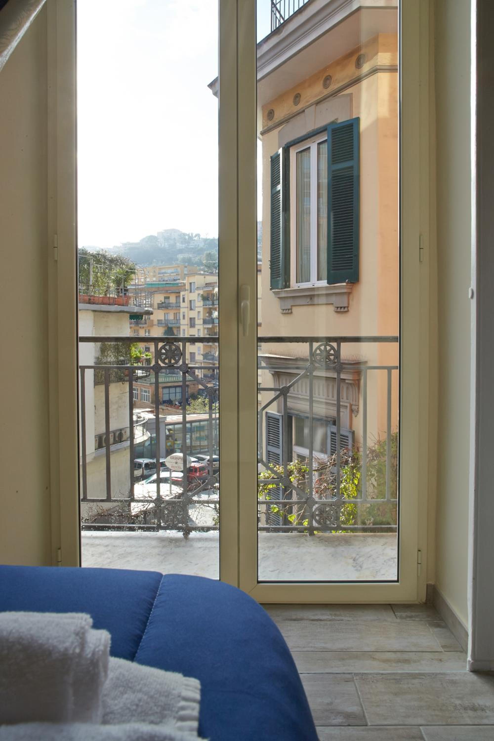 Artisti Sustinea Rooms
