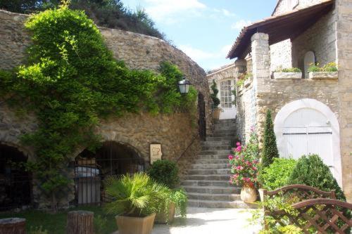 Photo 23