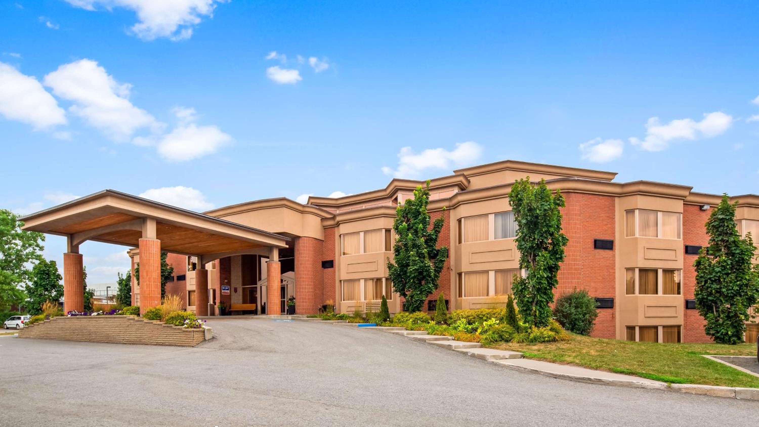 Montreal Vacations - Best Western Laval-Montreal  Conference Centre - Property Image 1