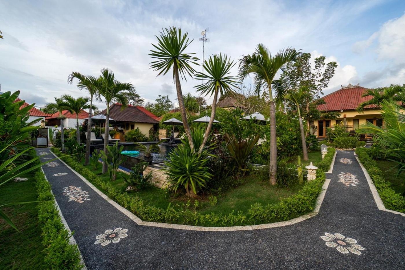 Sunset Cave Villas Lembongan view 4