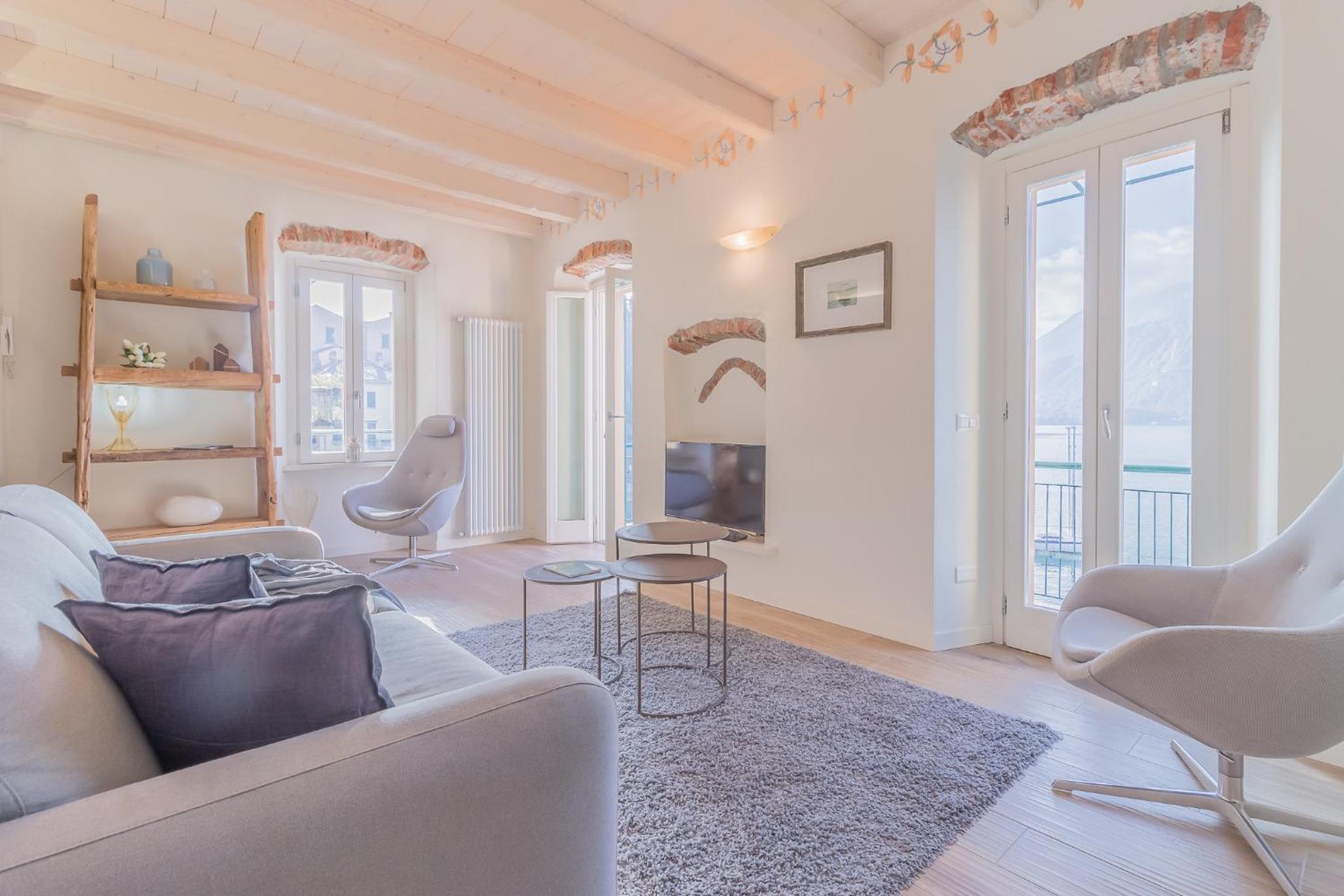 Elizabeth House Varenna view 5